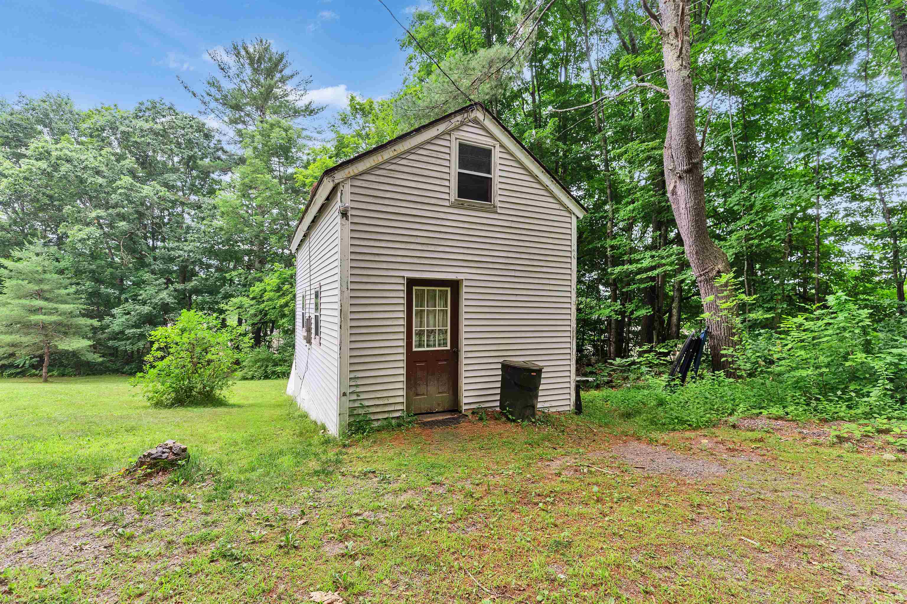main property photo 34