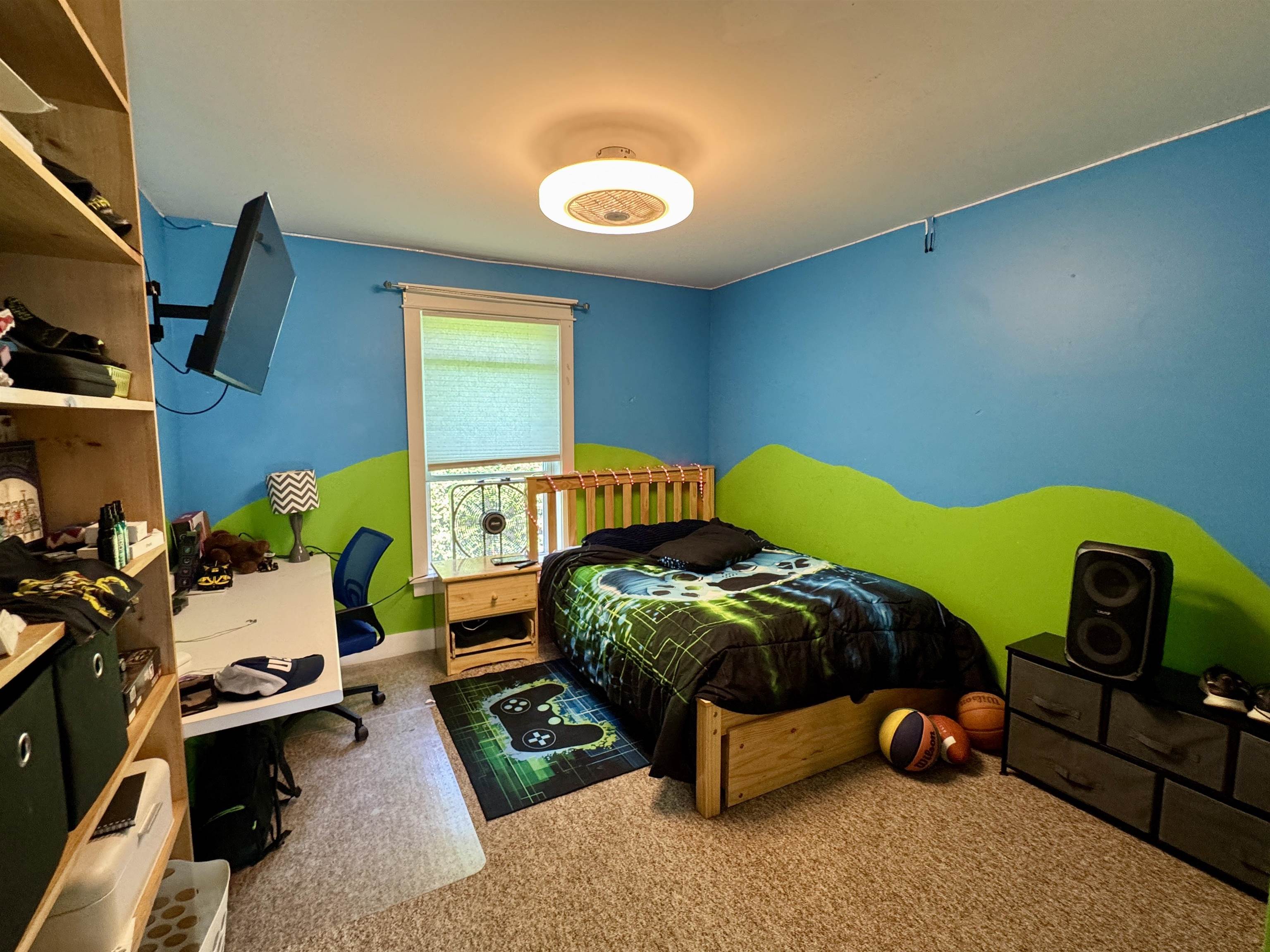 main property photo 18