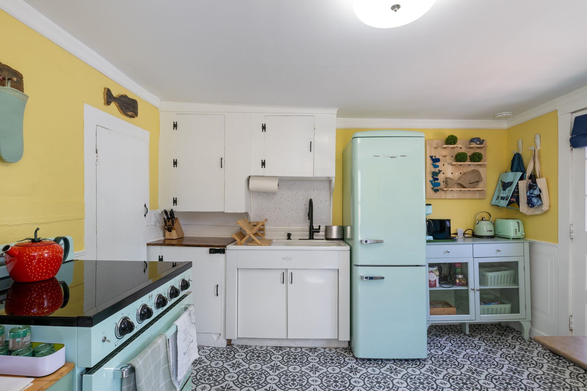 main property photo 25