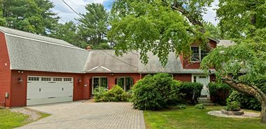 image of property with 3 Bed | 2 Bath | 2,471 Sqft
