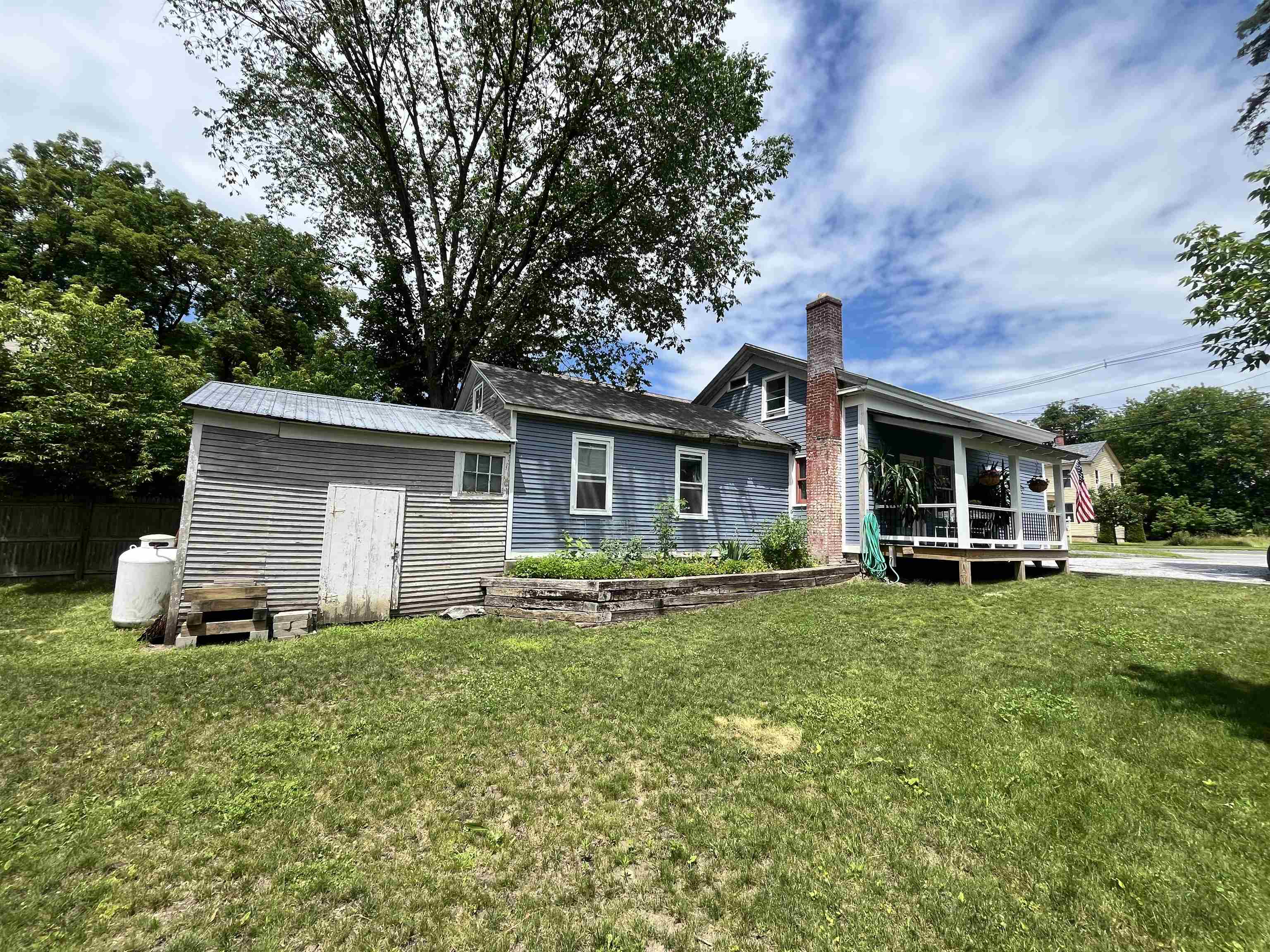 main property photo 31