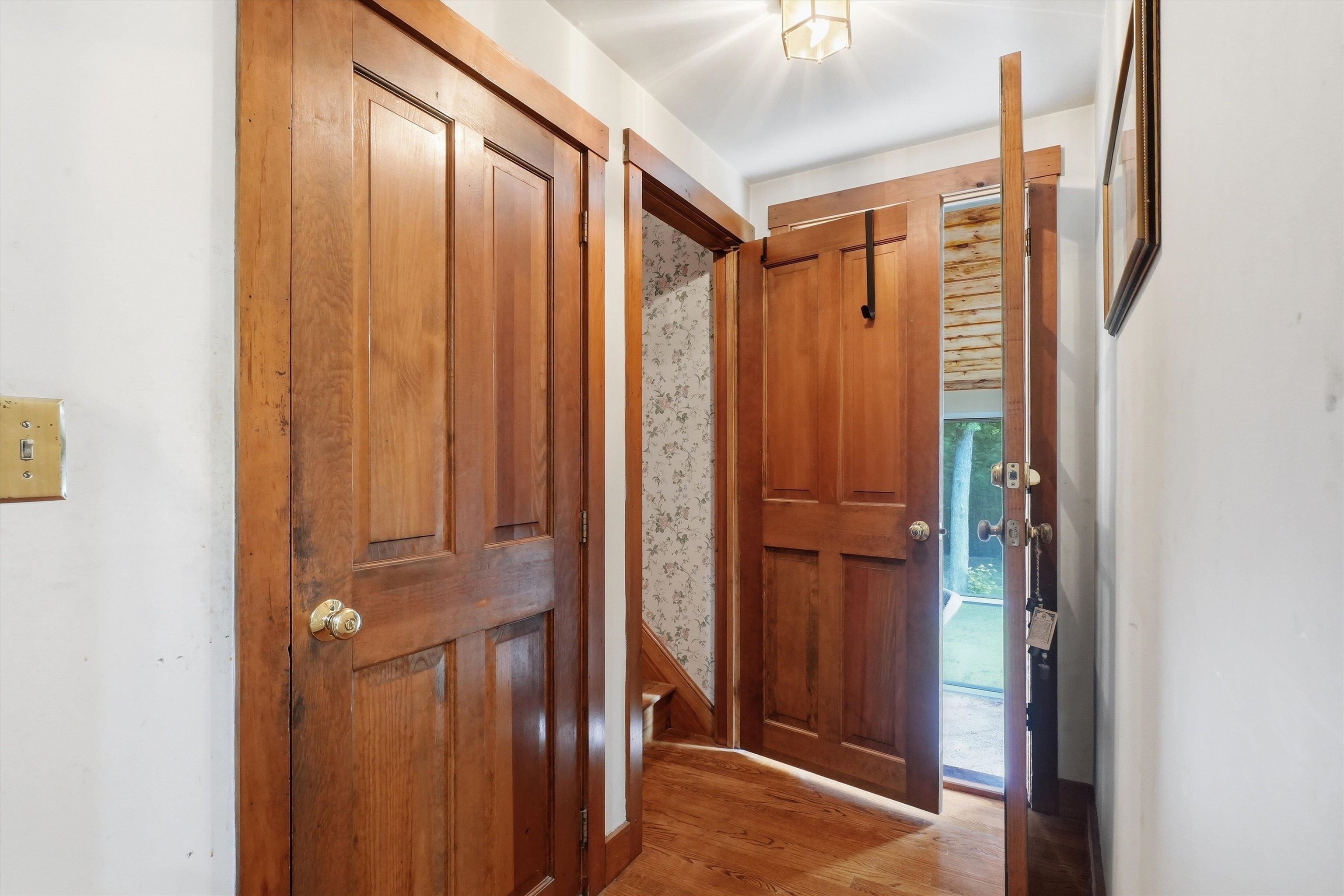 main property photo 28