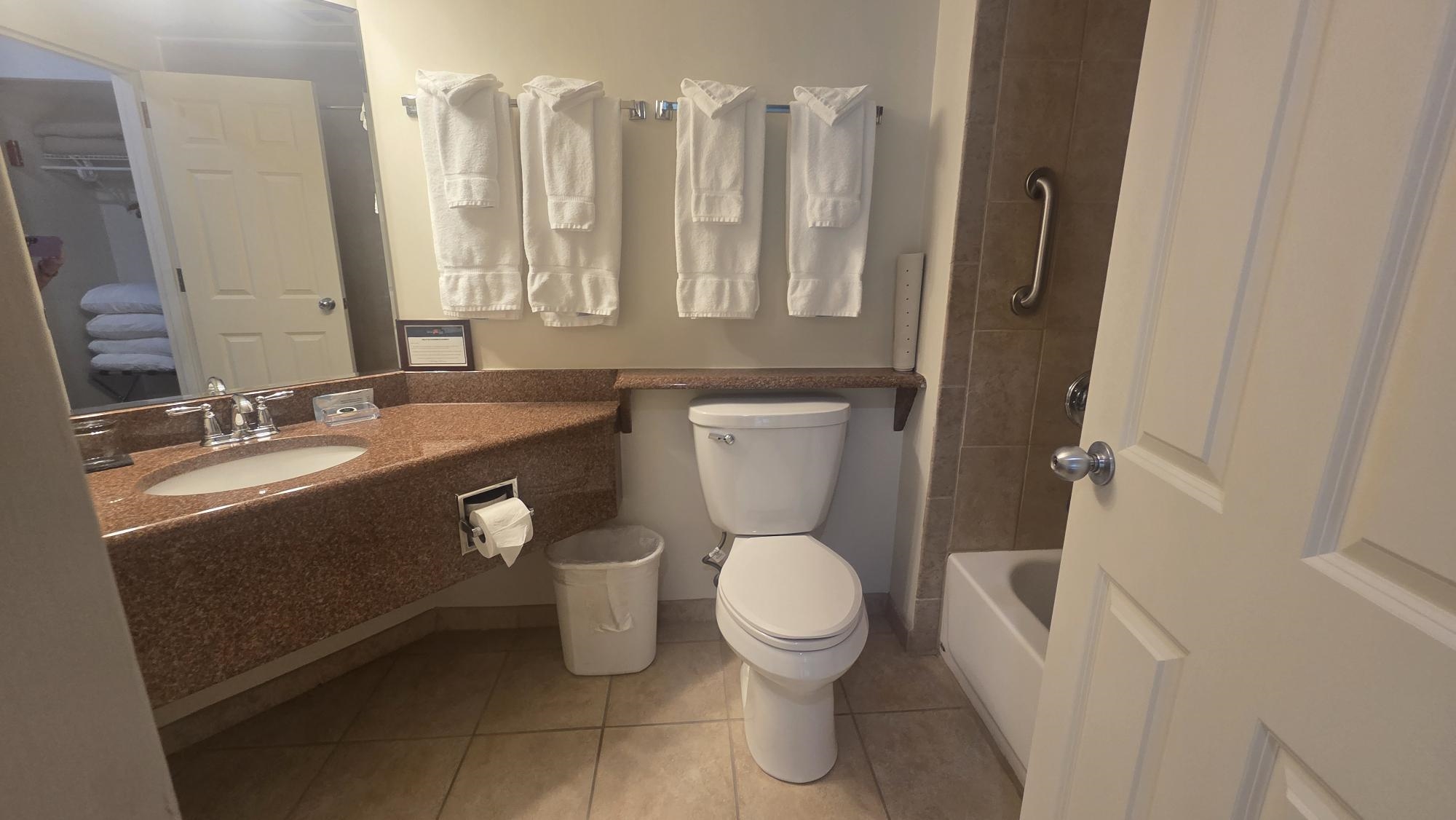 main property photo 7
