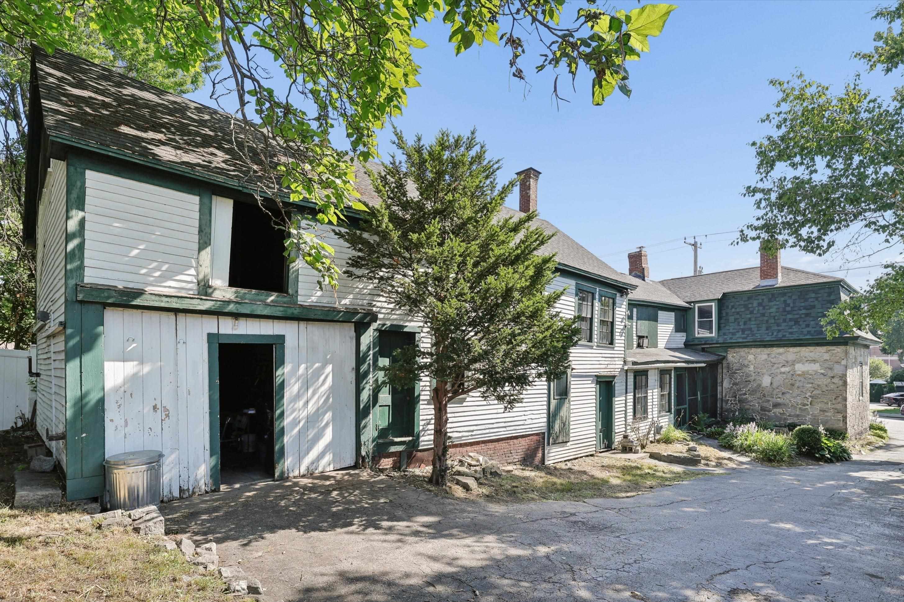 main property photo 23