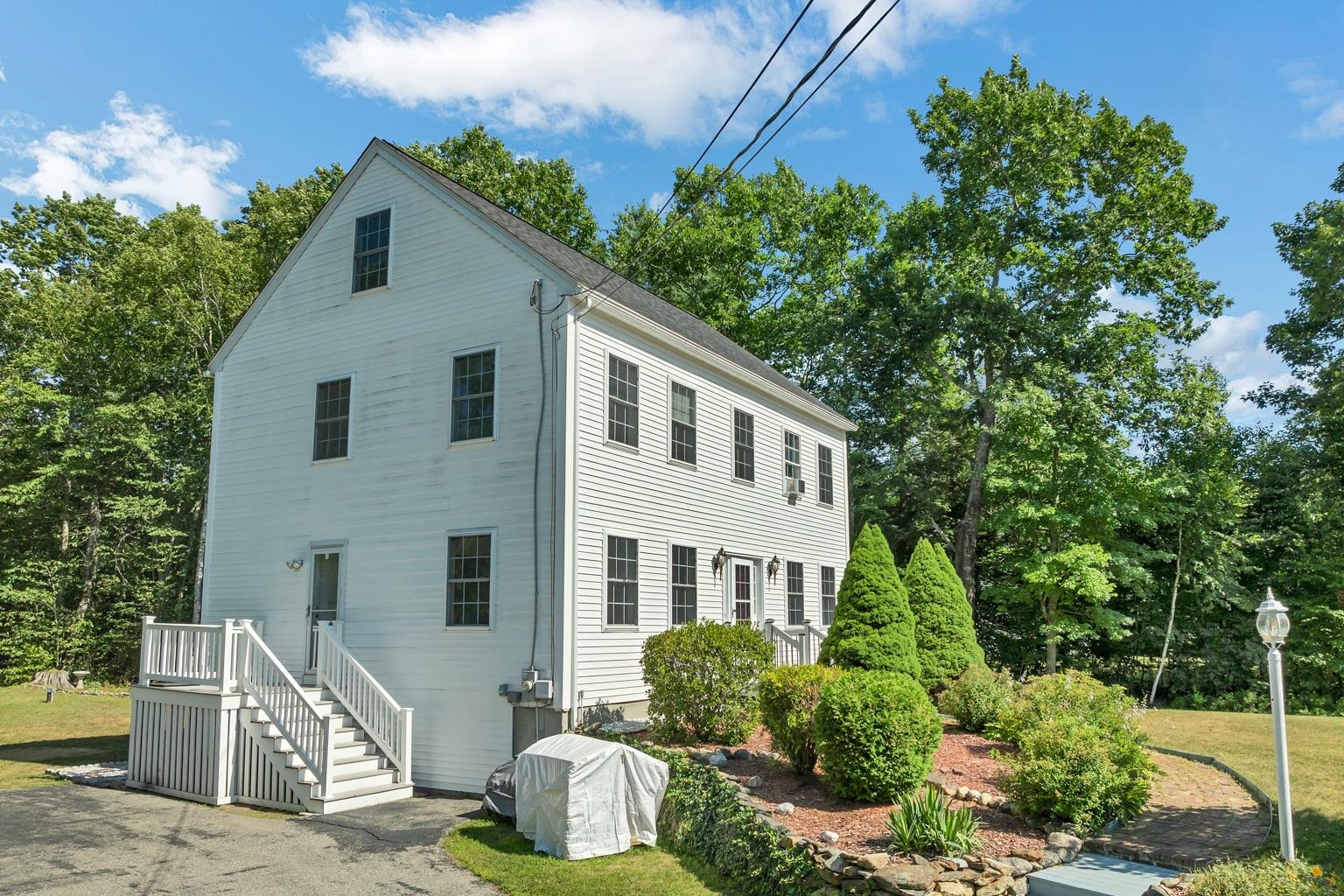main property photo 19