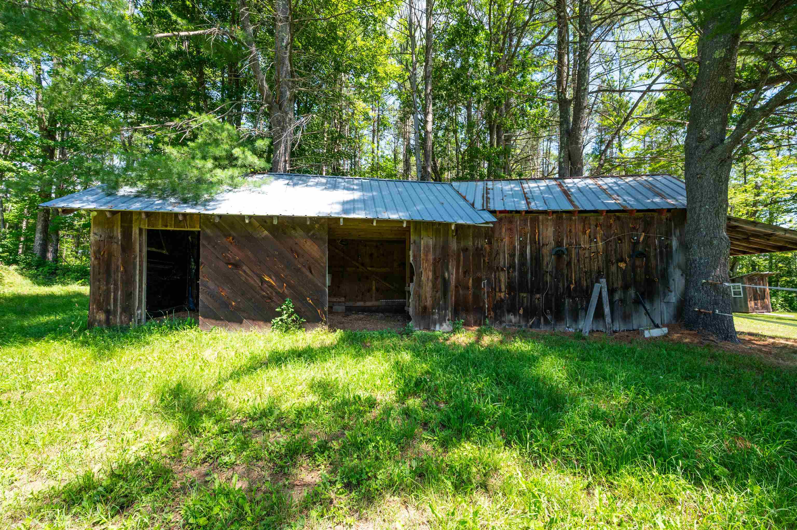 main property photo 43