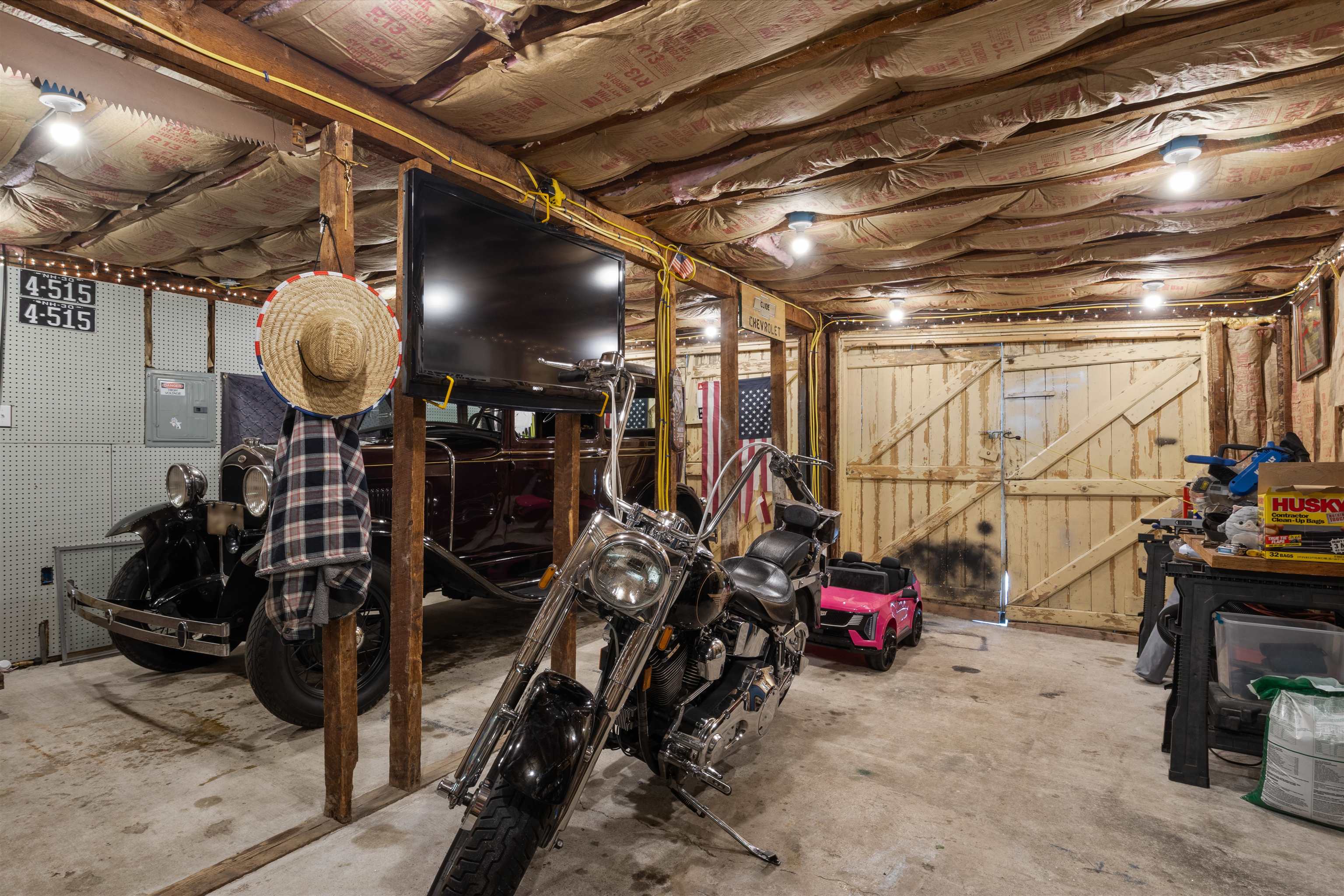 main property photo 35