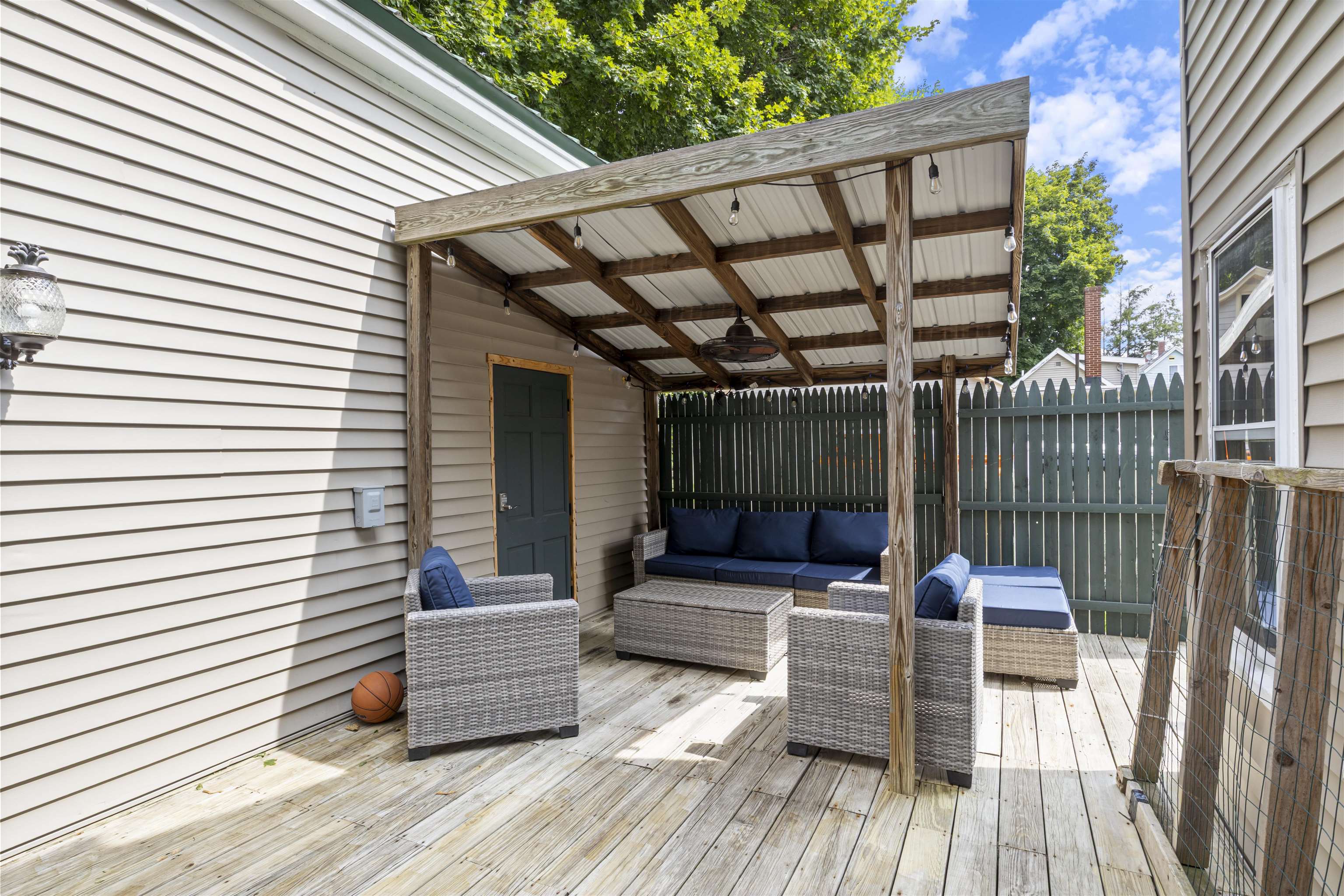 main property photo 44