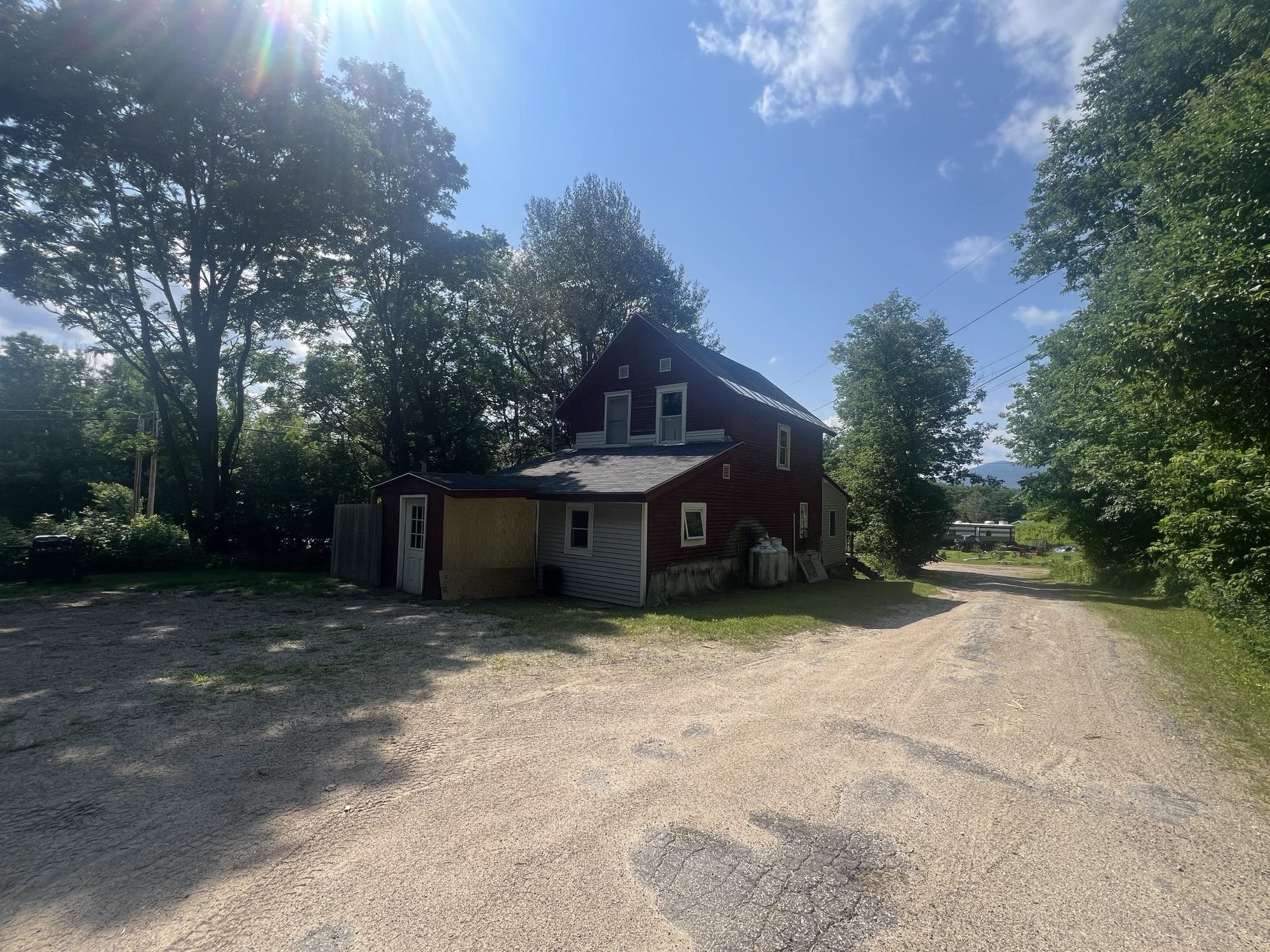 main property photo 4