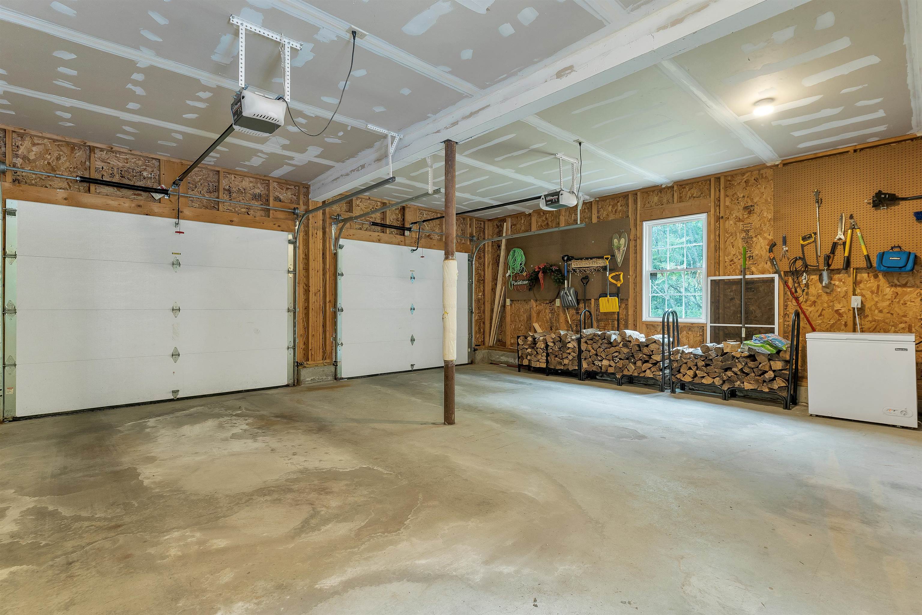 main property photo 51