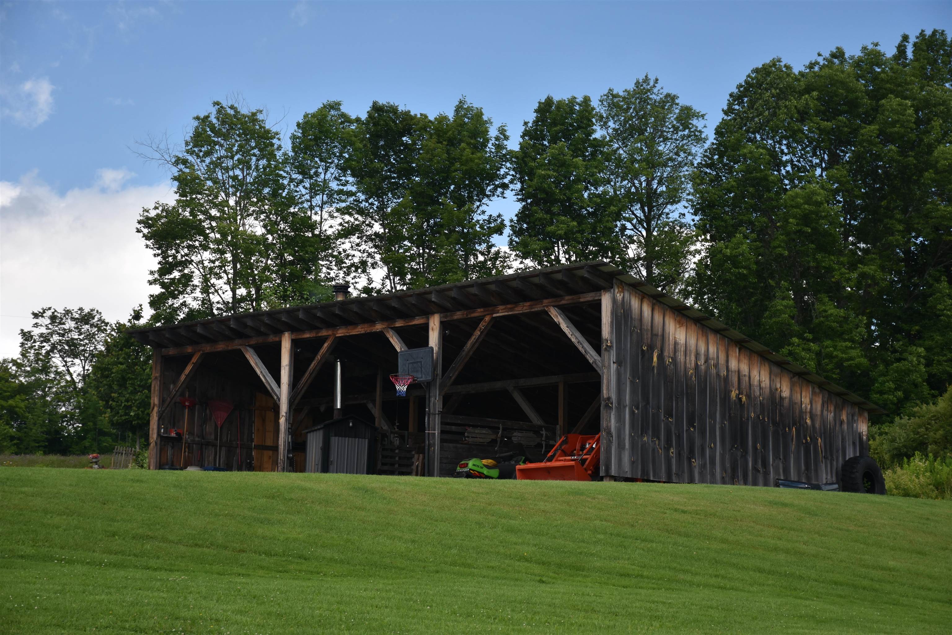 main property photo 20