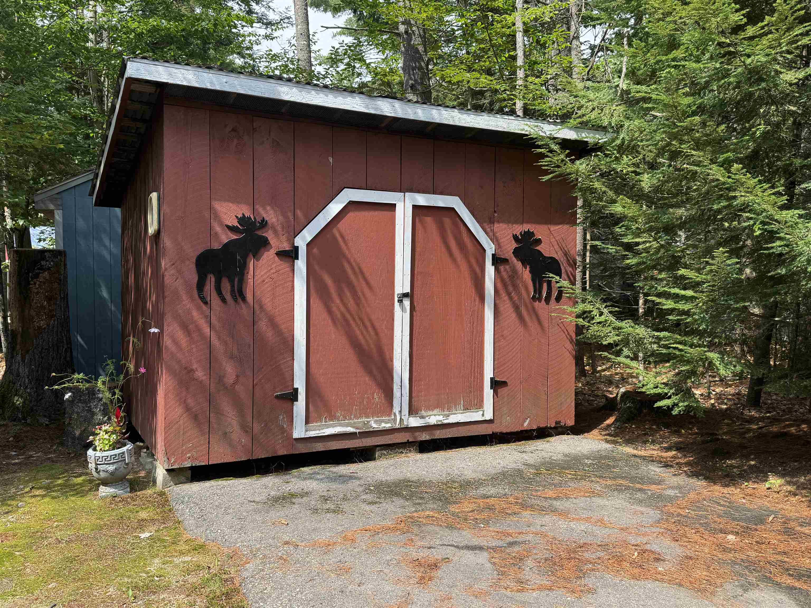 main property photo 29