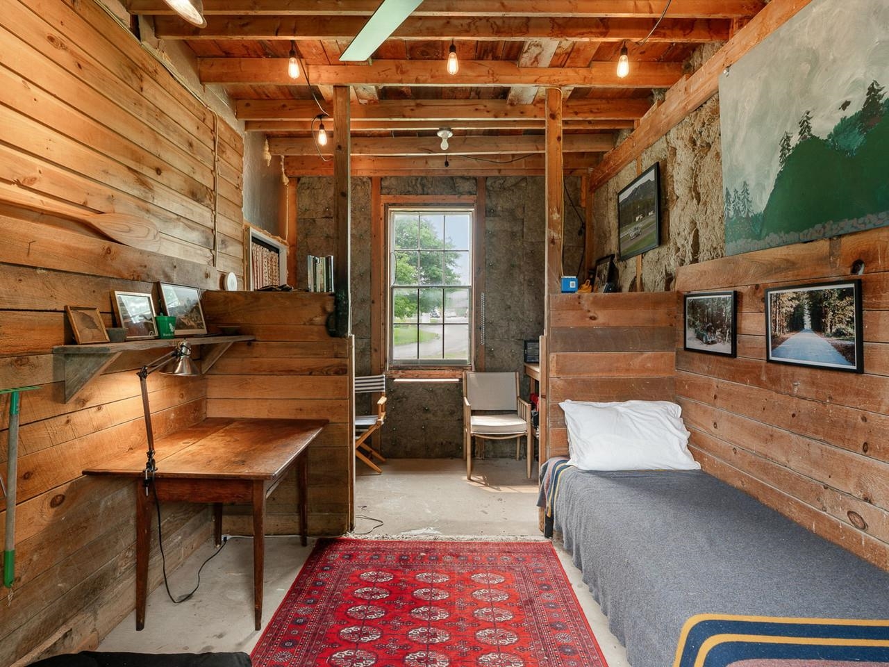 main property photo 47