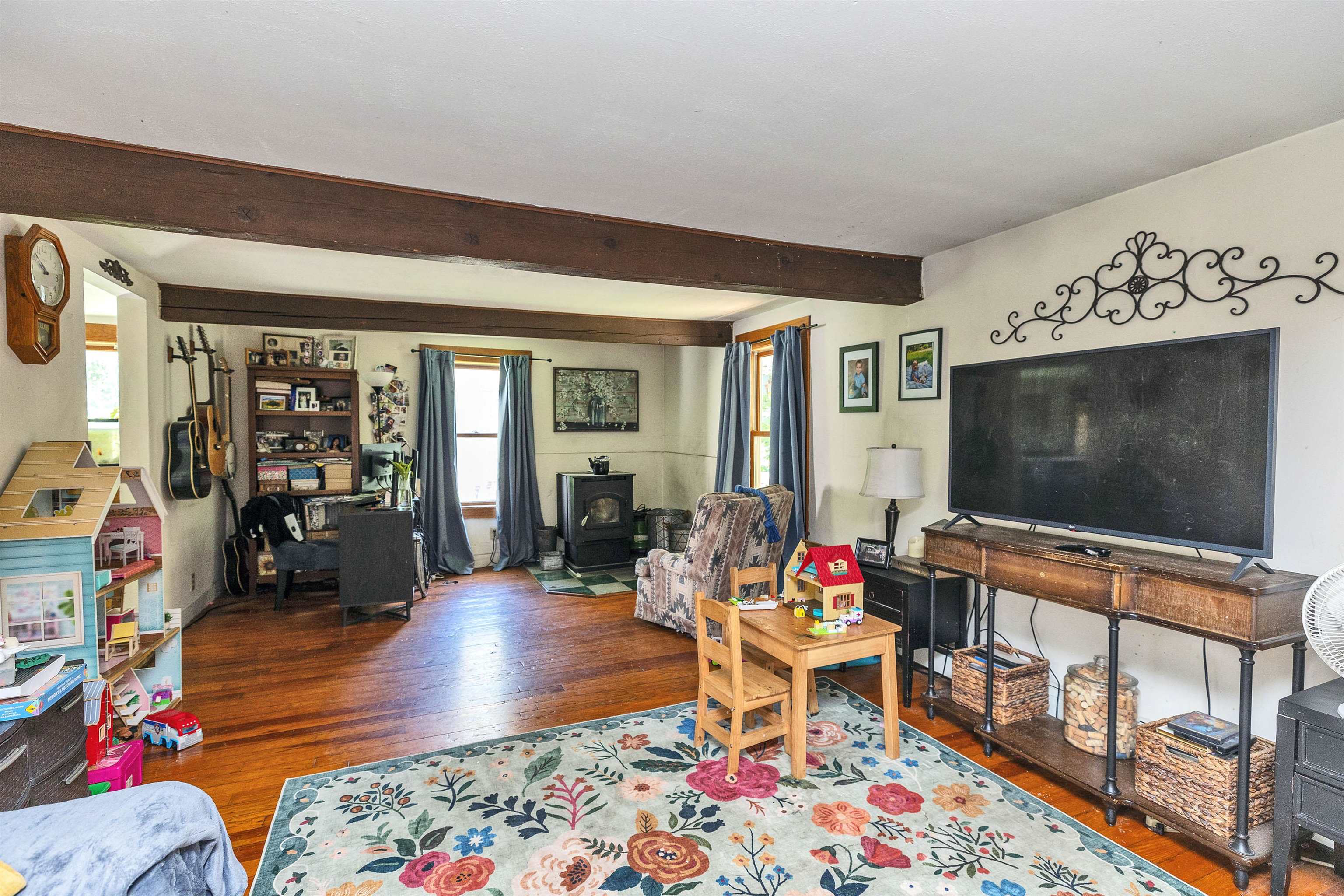 main property photo 16