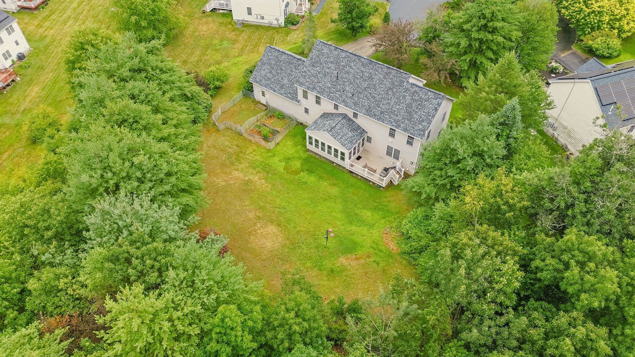 main property photo 50