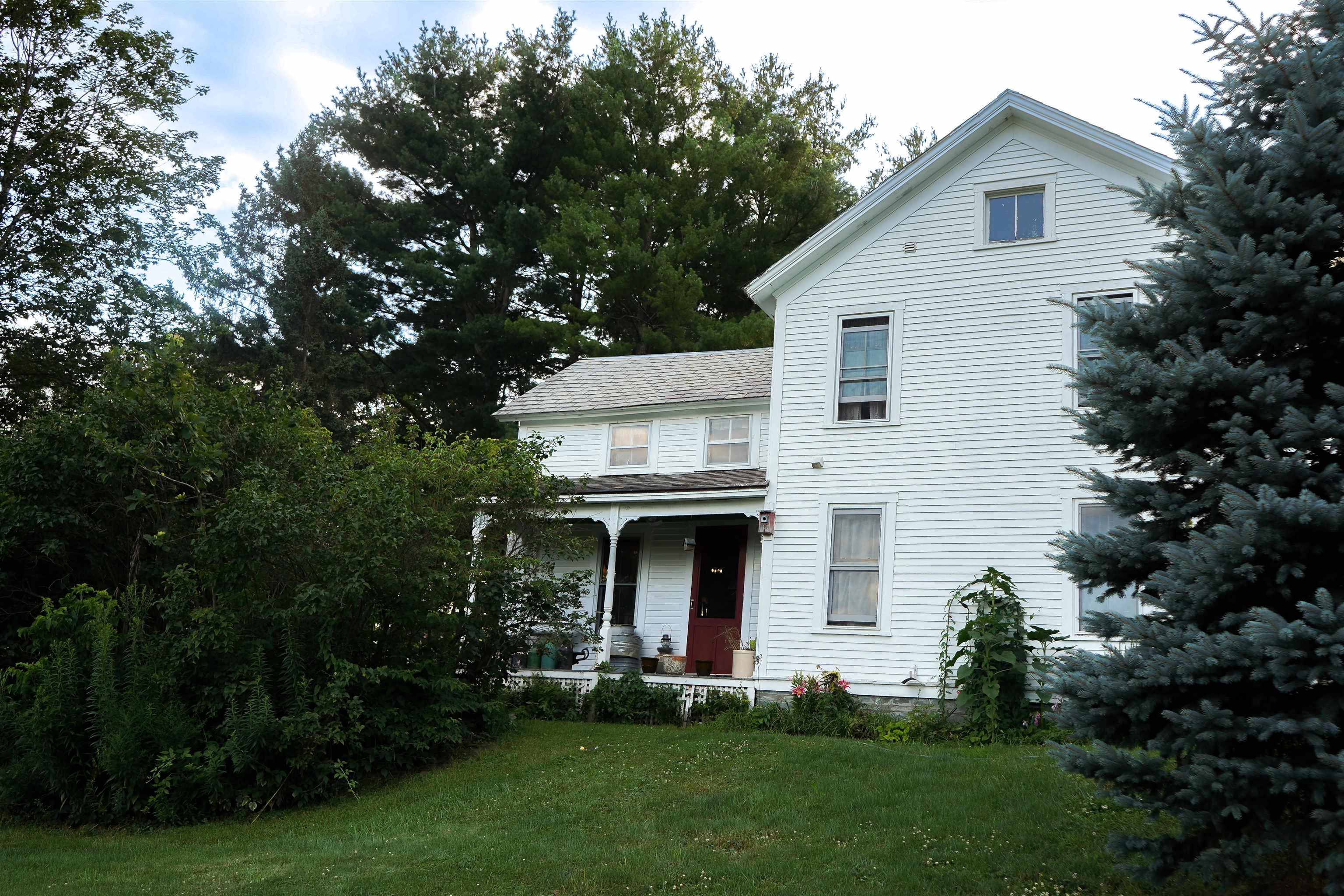 main property photo 36