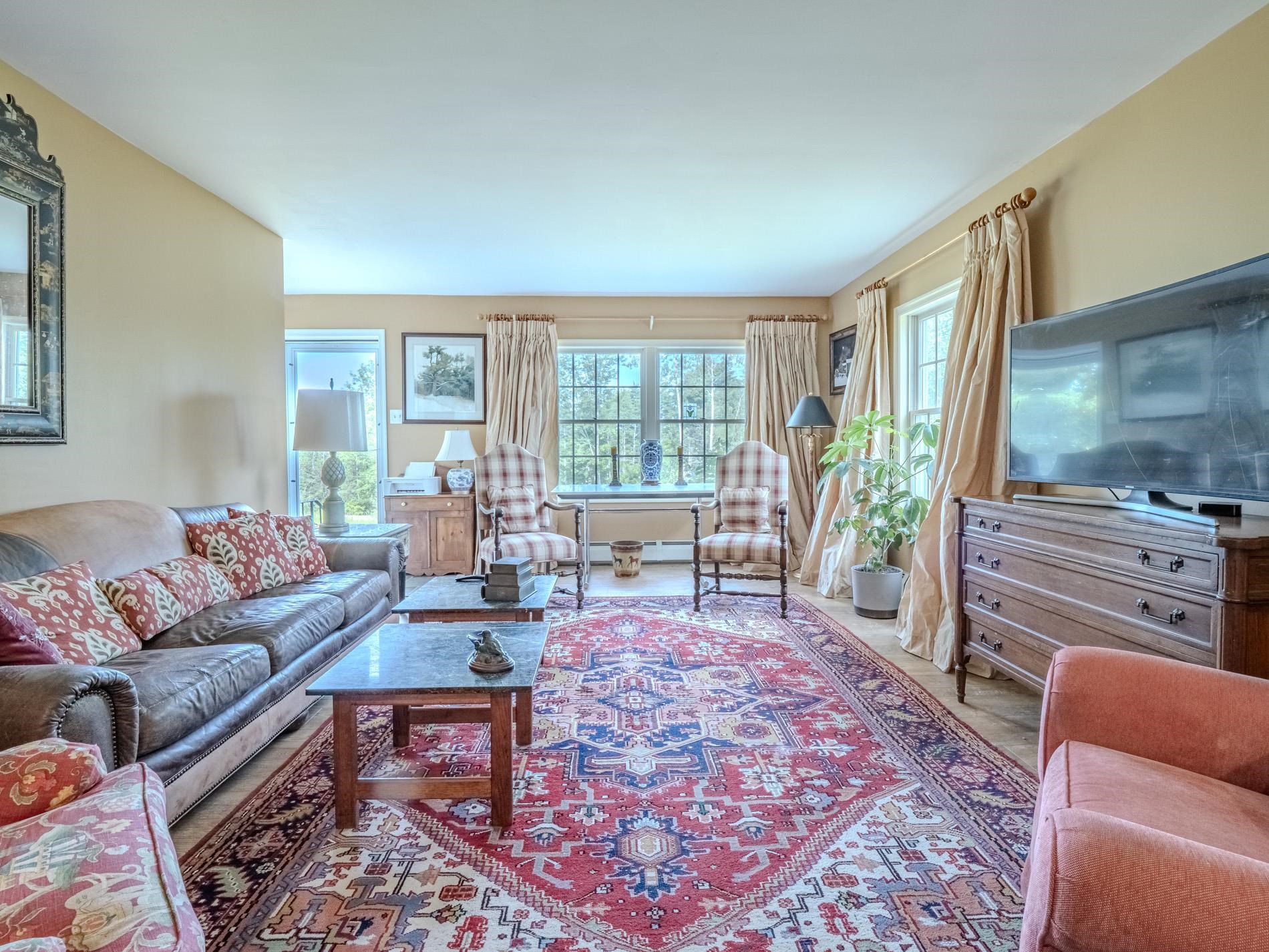 main property photo 12
