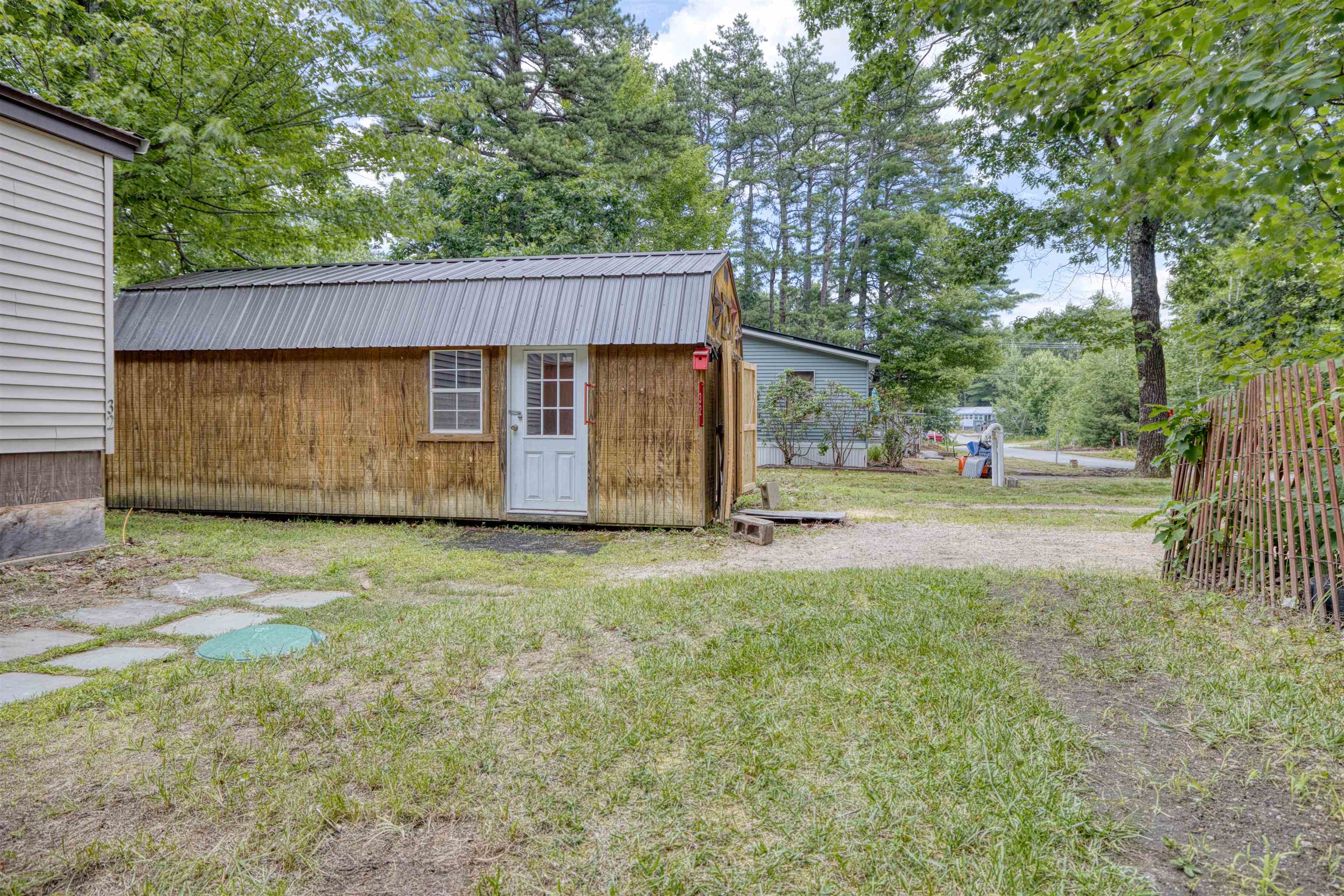 main property photo 50