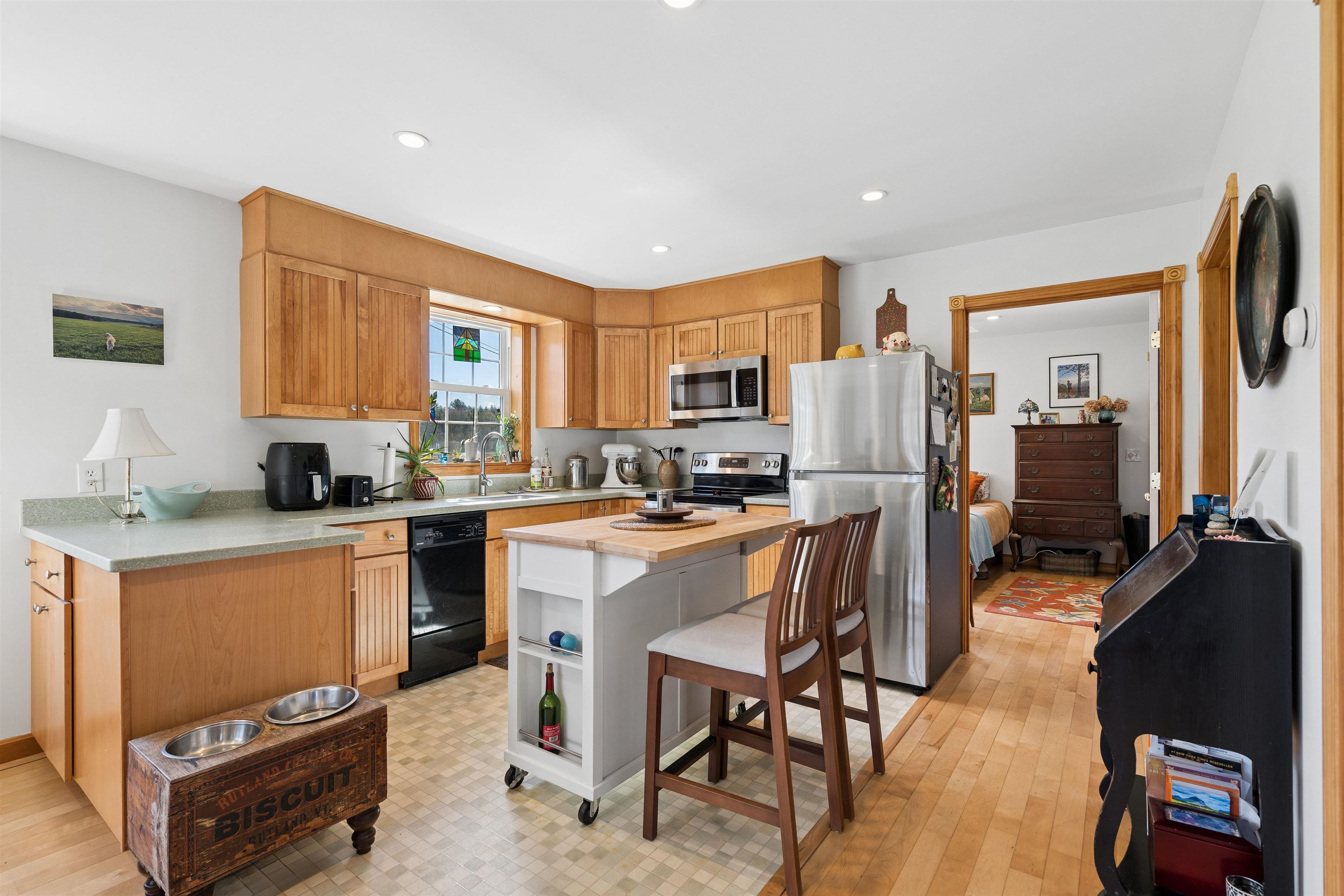 main property photo 37