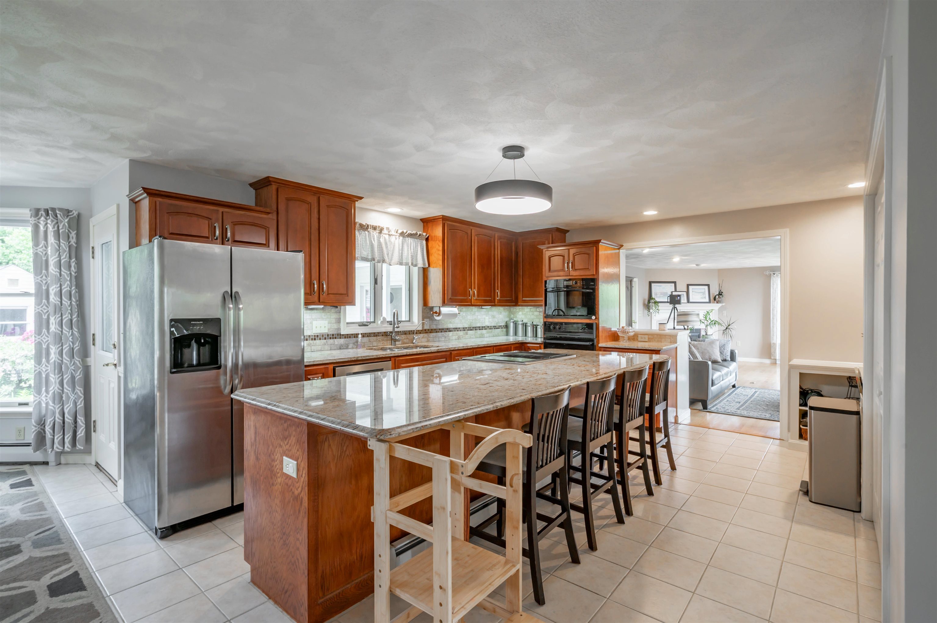 main property photo 5