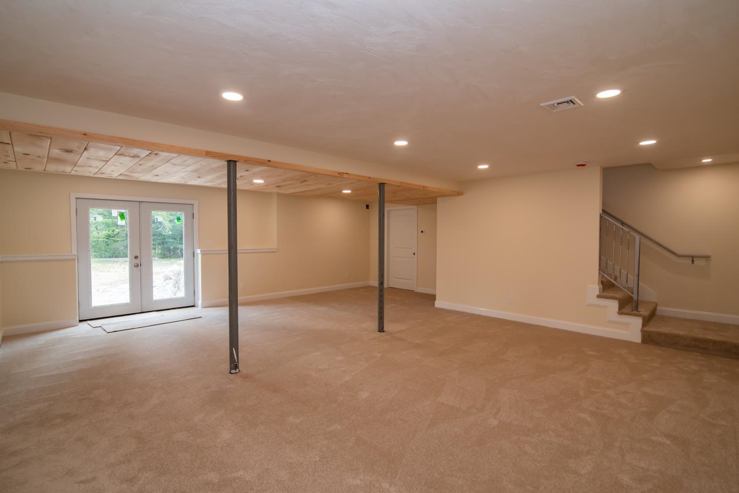 main property photo 50