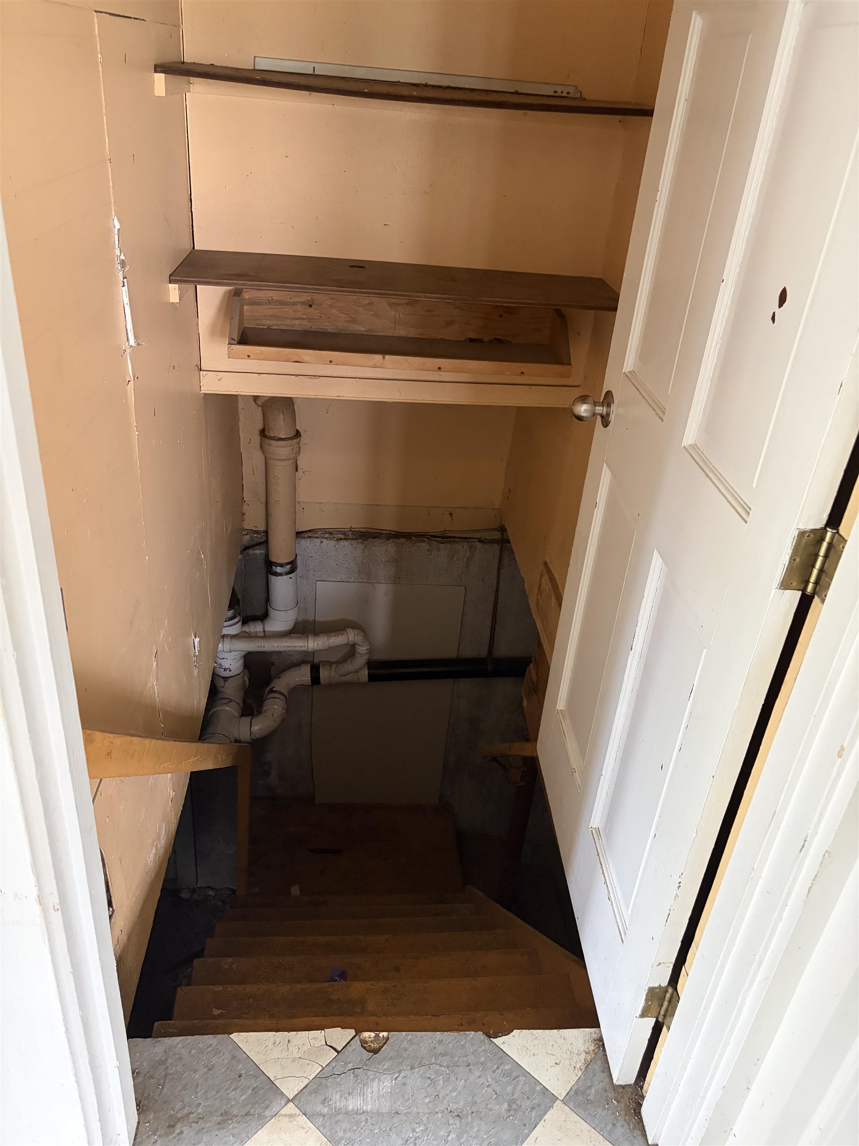 main property photo 9
