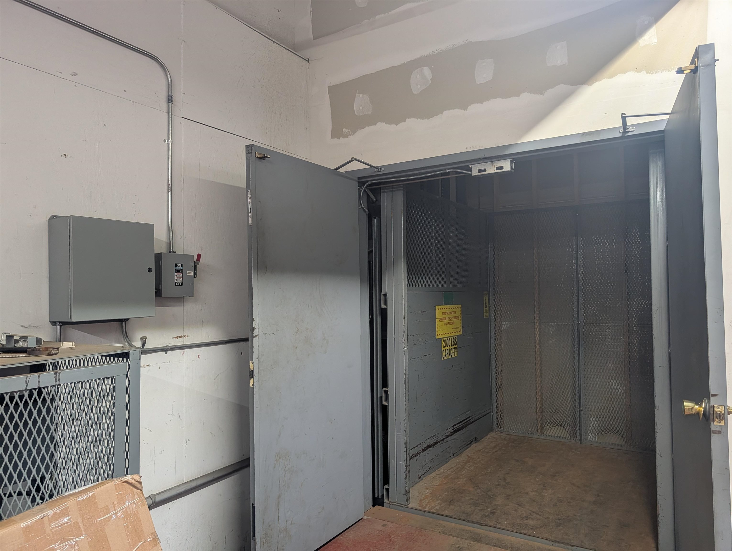 main property photo 19