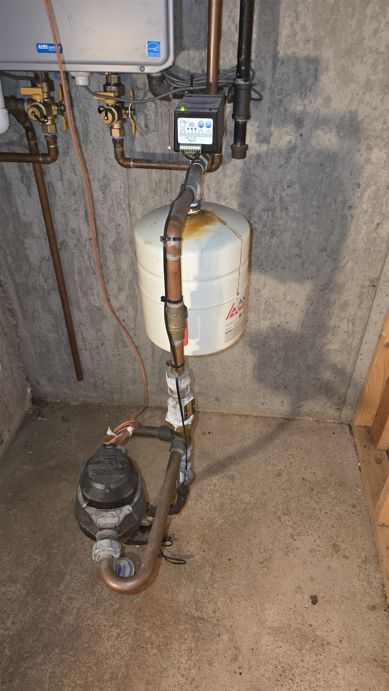 main property photo 45