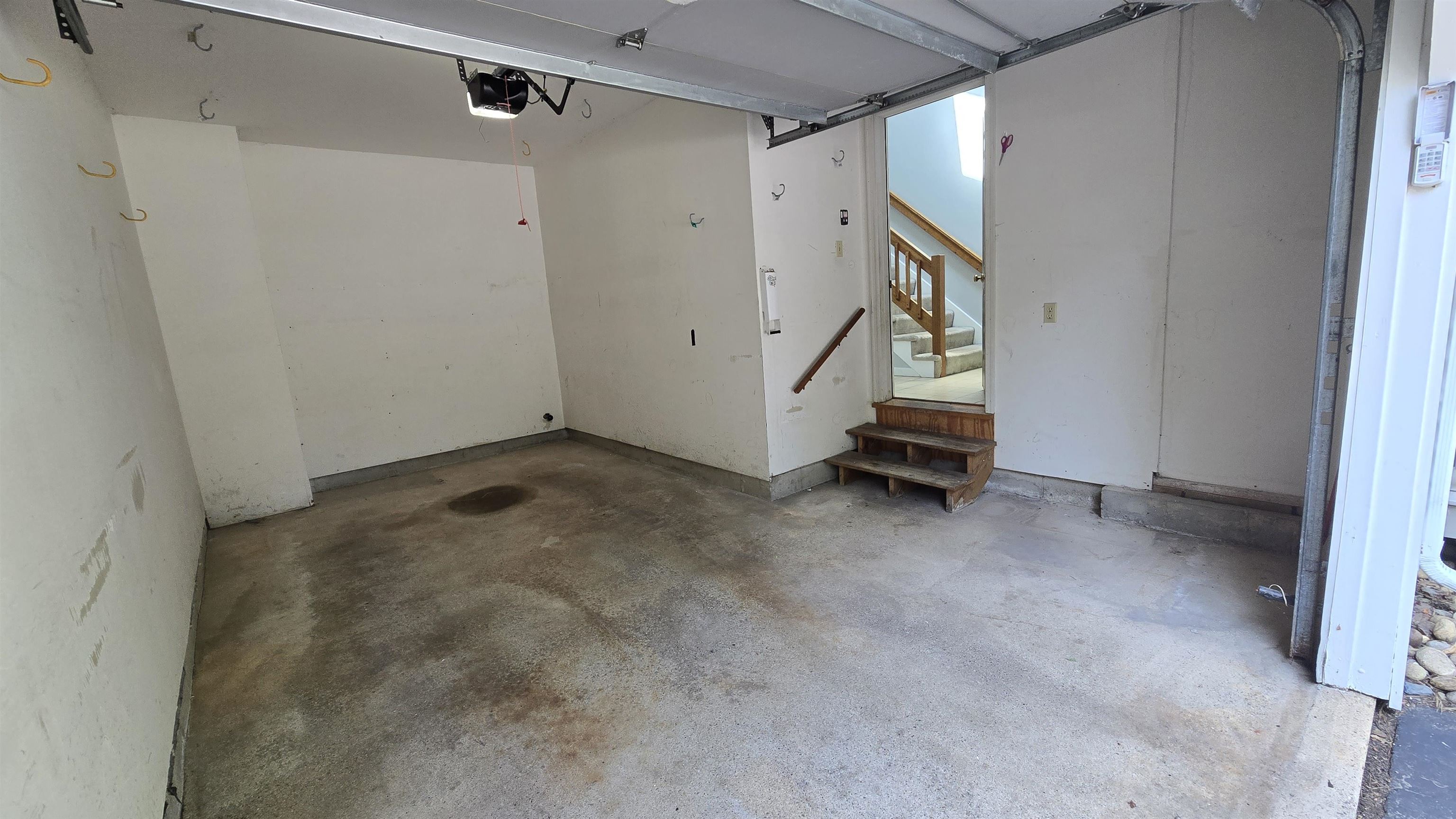 main property photo 50