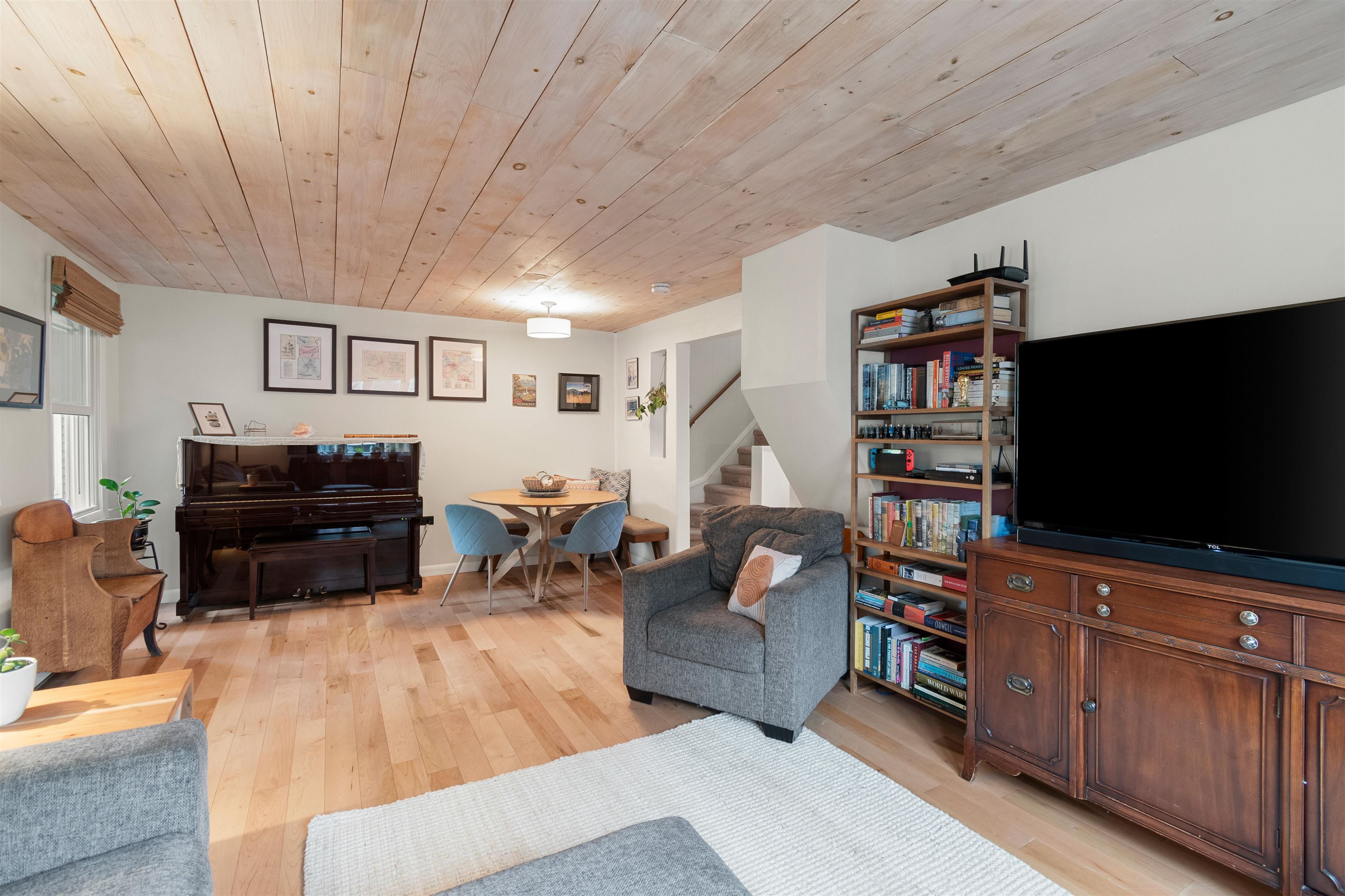 main property photo 19