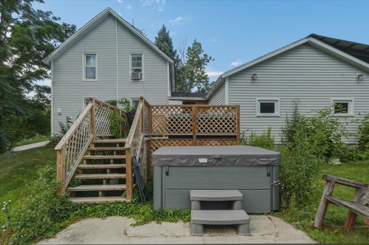 main property photo 24