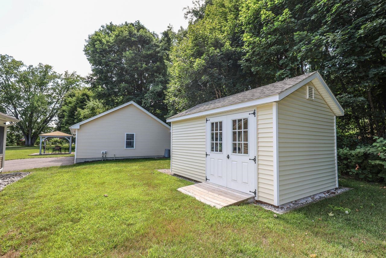 main property photo 58