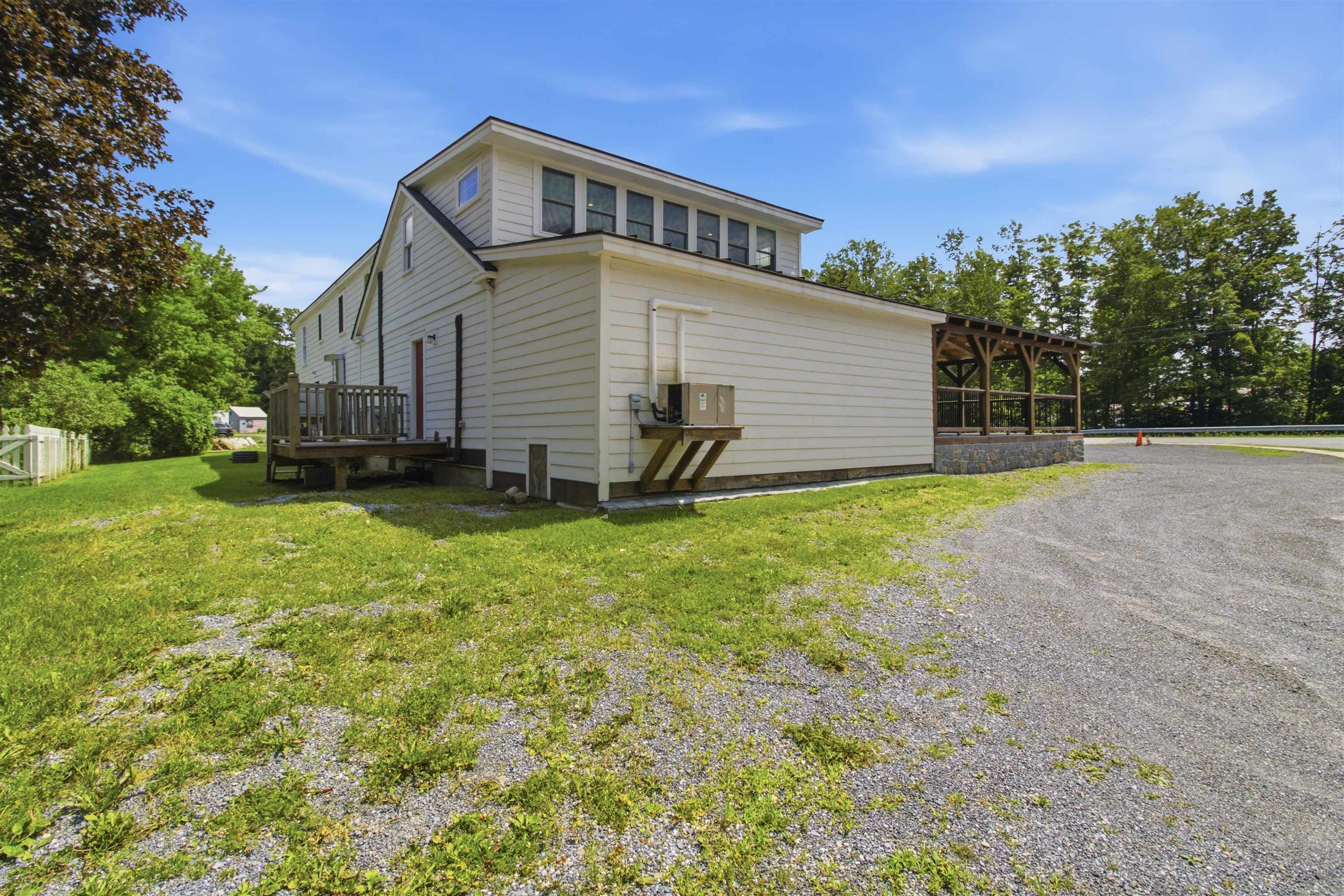main property photo 40