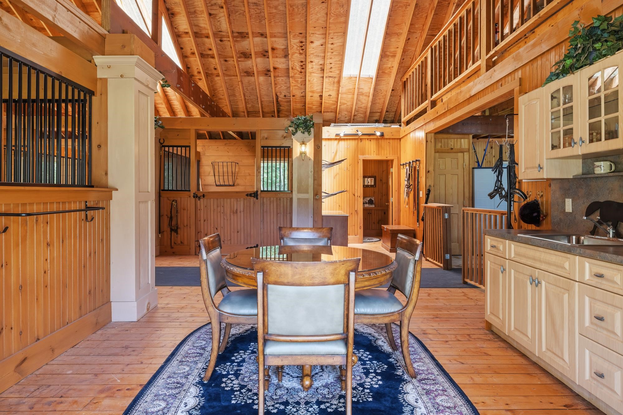 main property photo 50