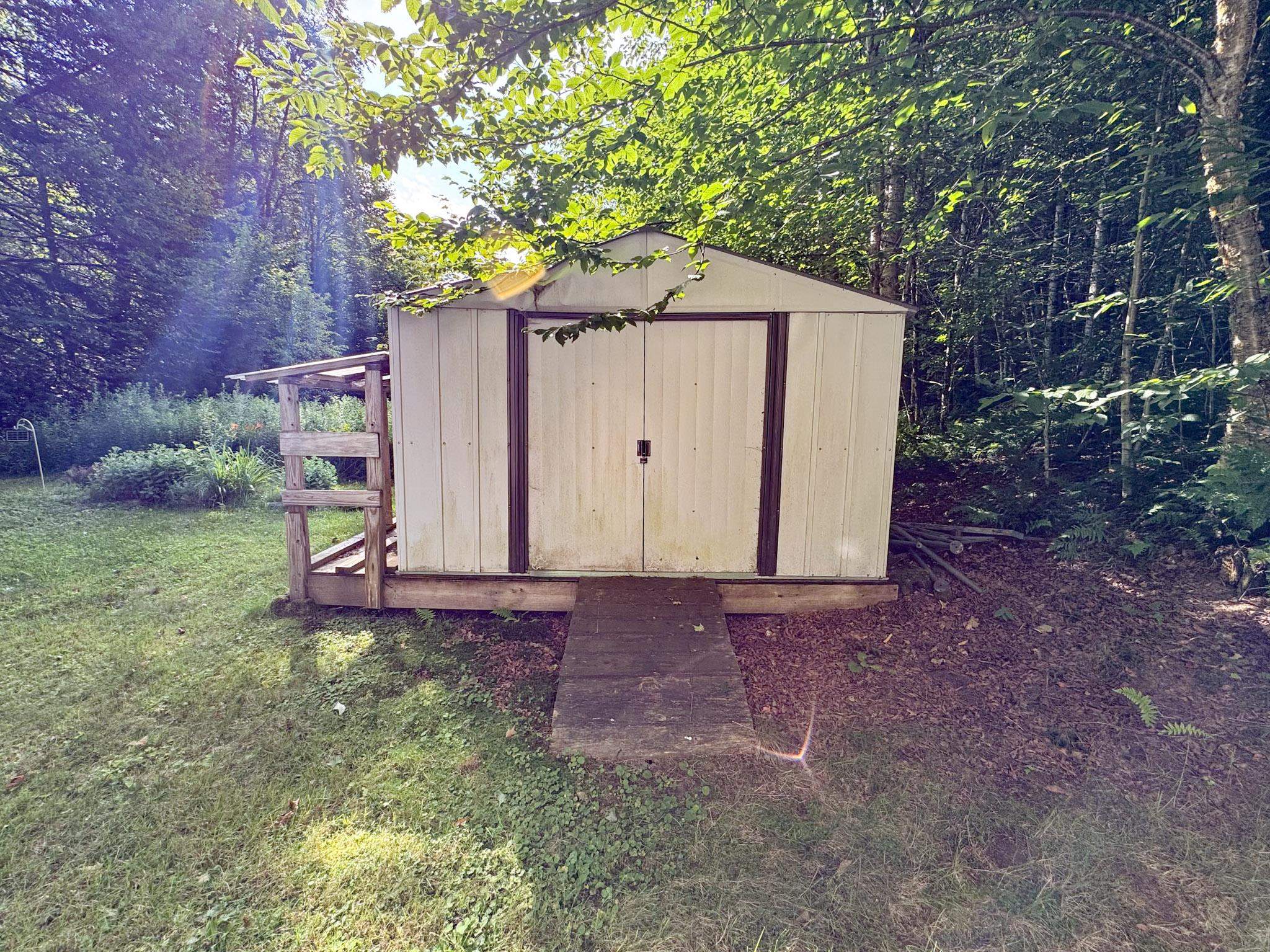 main property photo 20