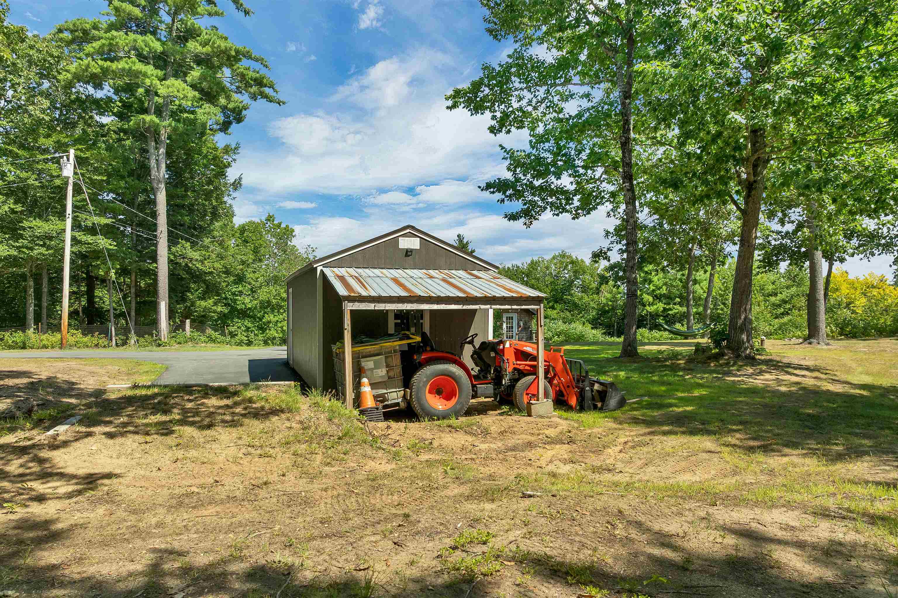 main property photo 11