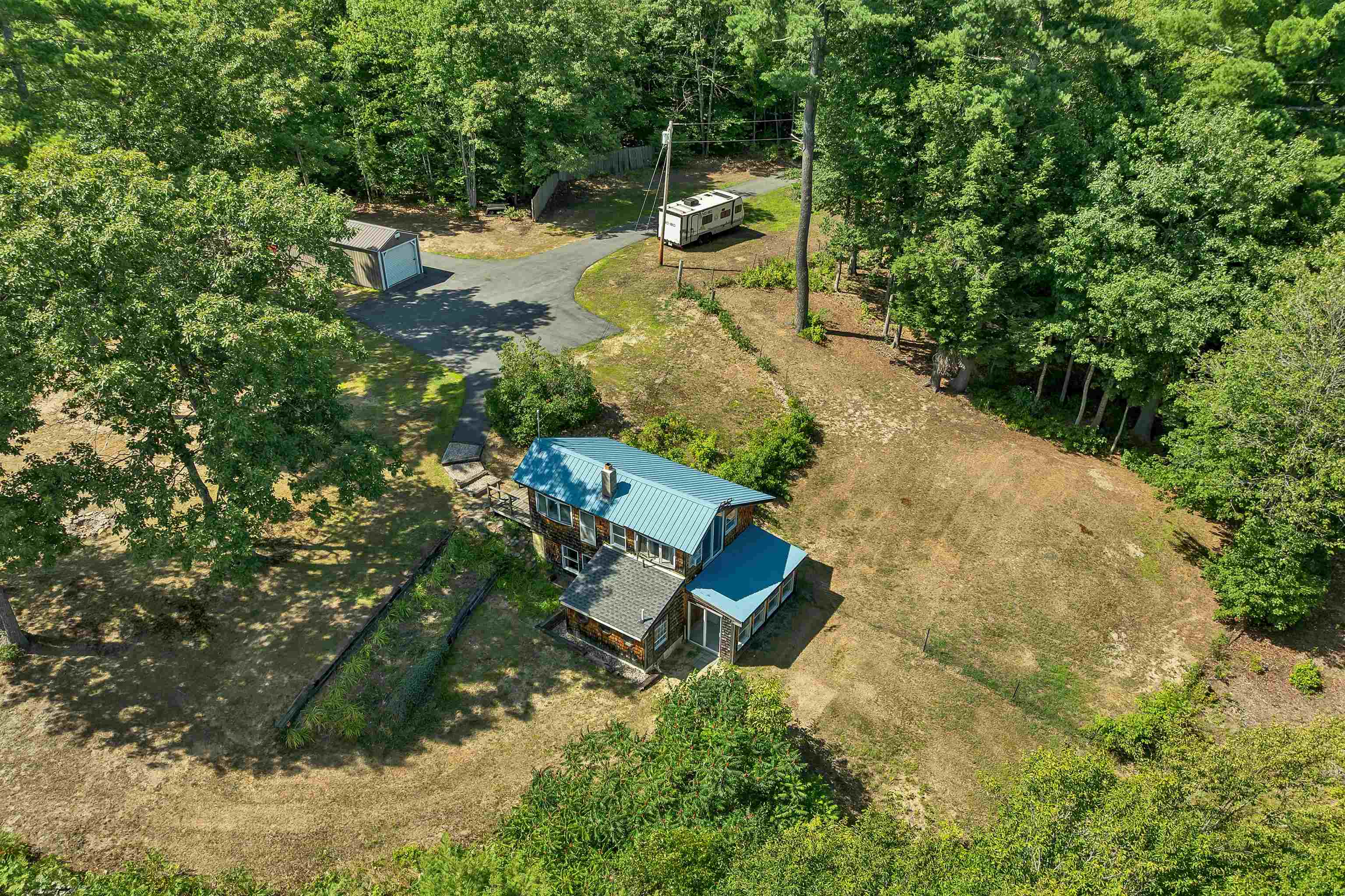 main property photo 33