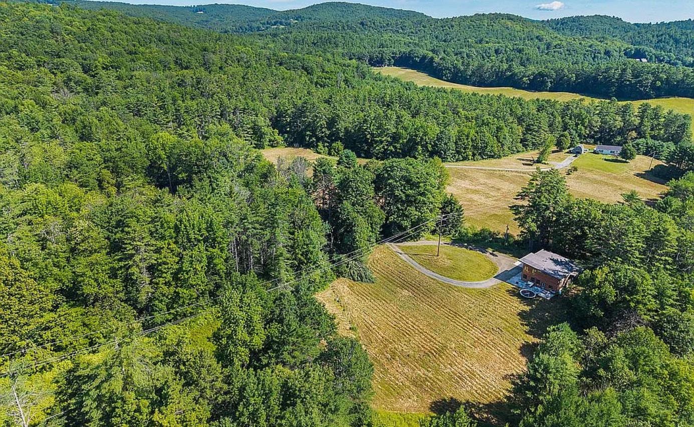 main property photo 15