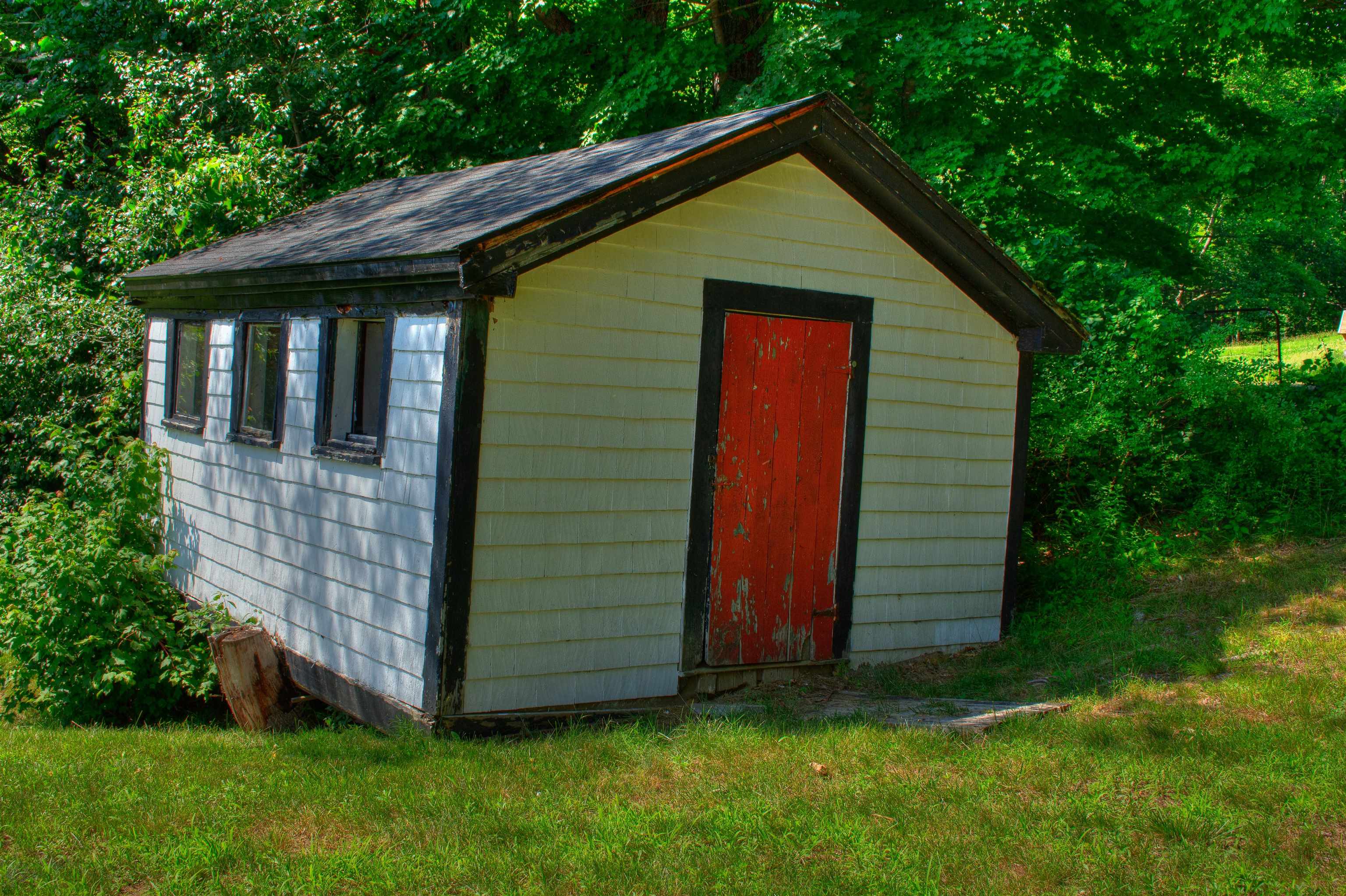 main property photo 32