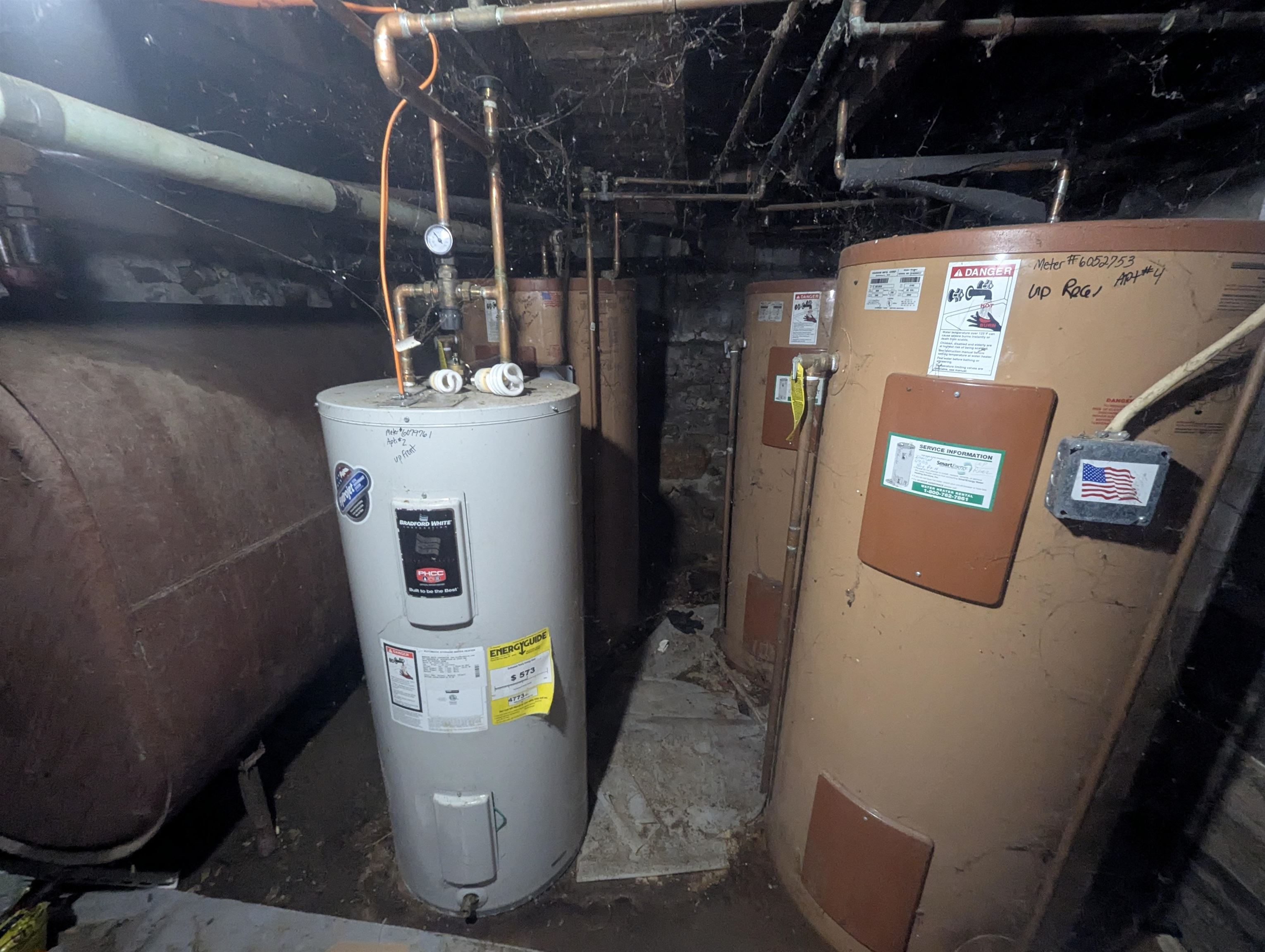 main property photo 28