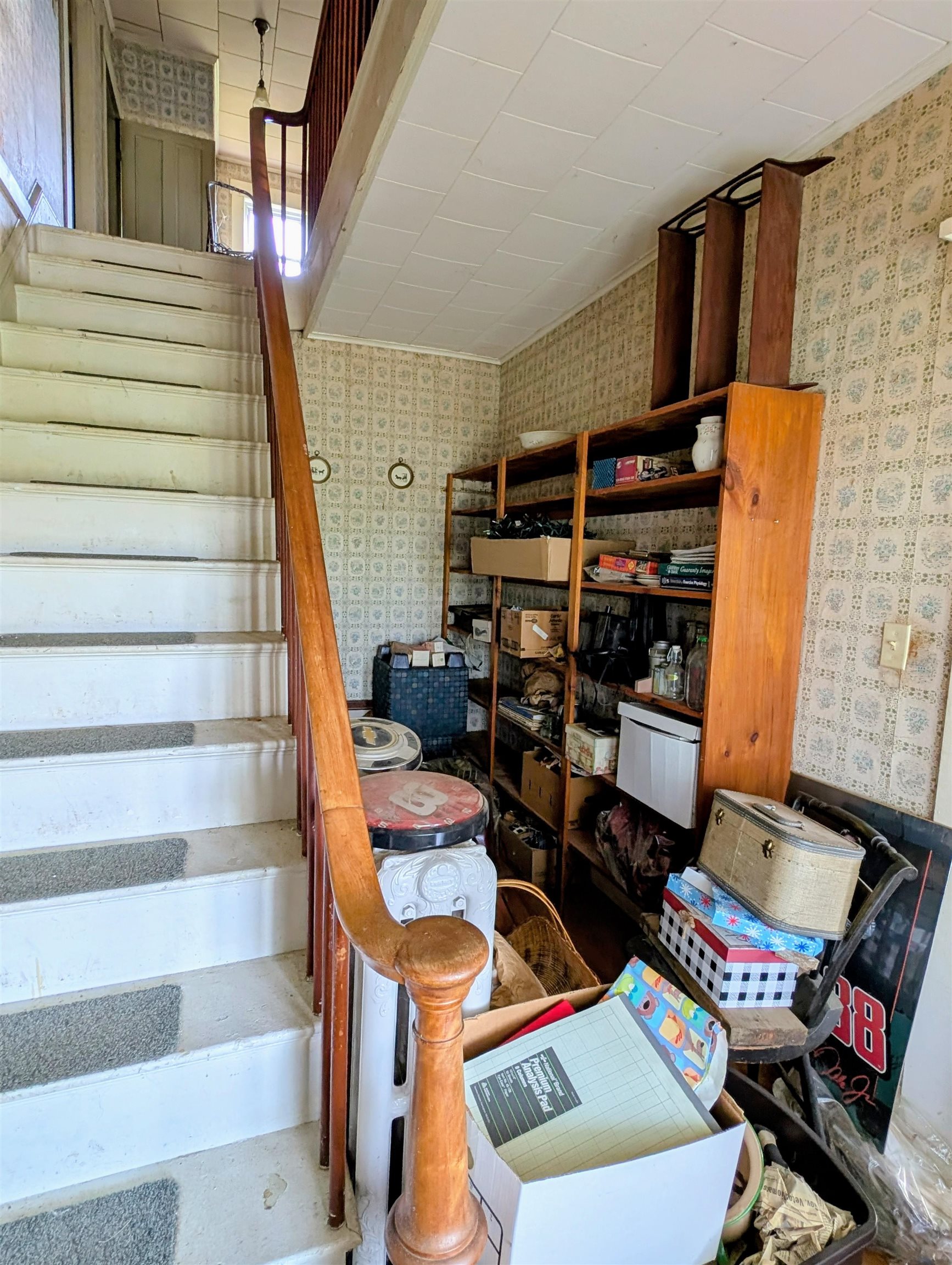 main property photo 28