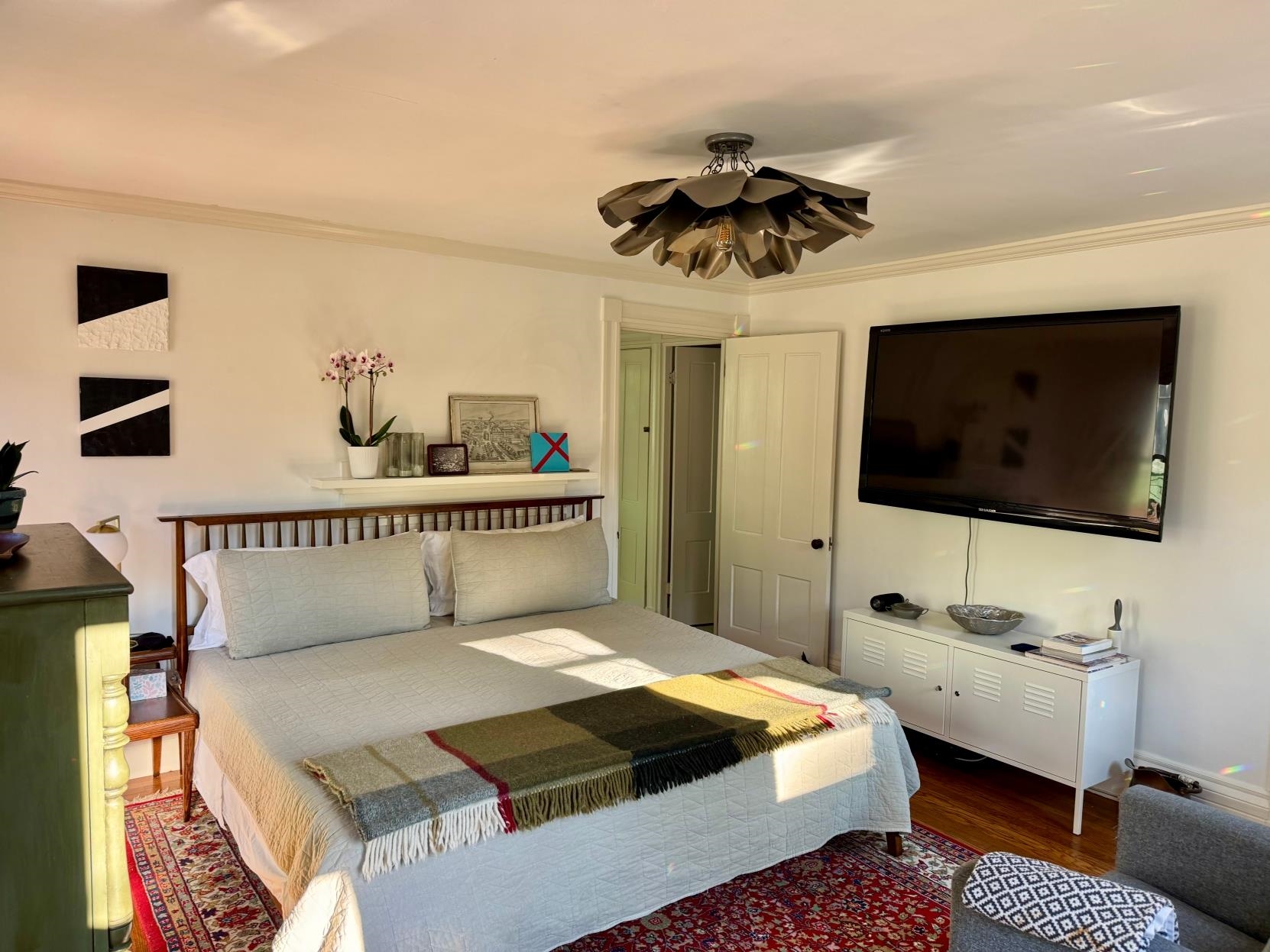 main property photo 25