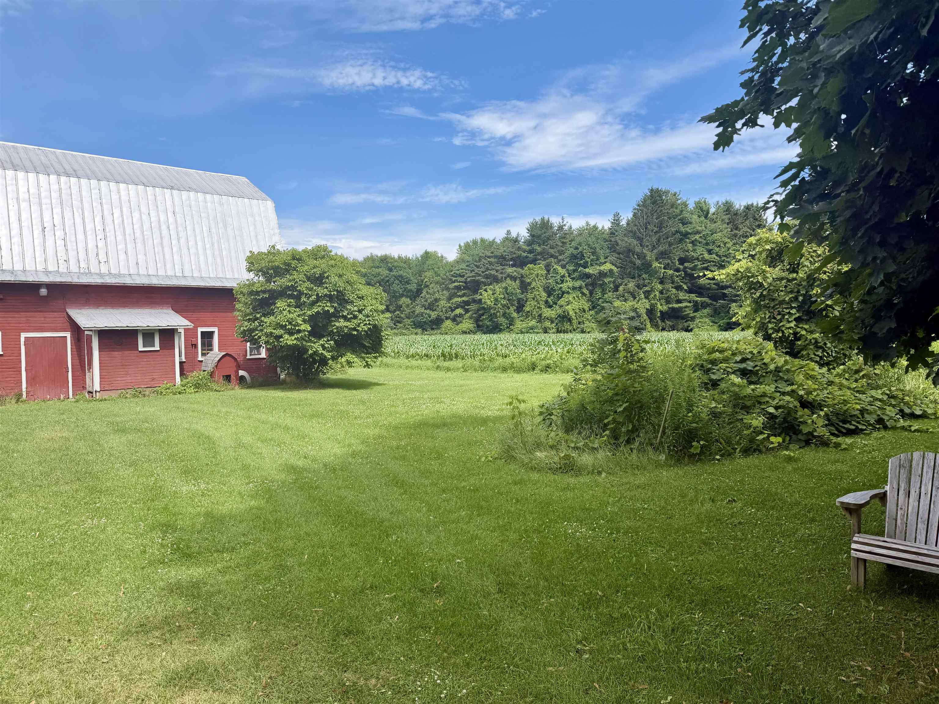 main property photo 6