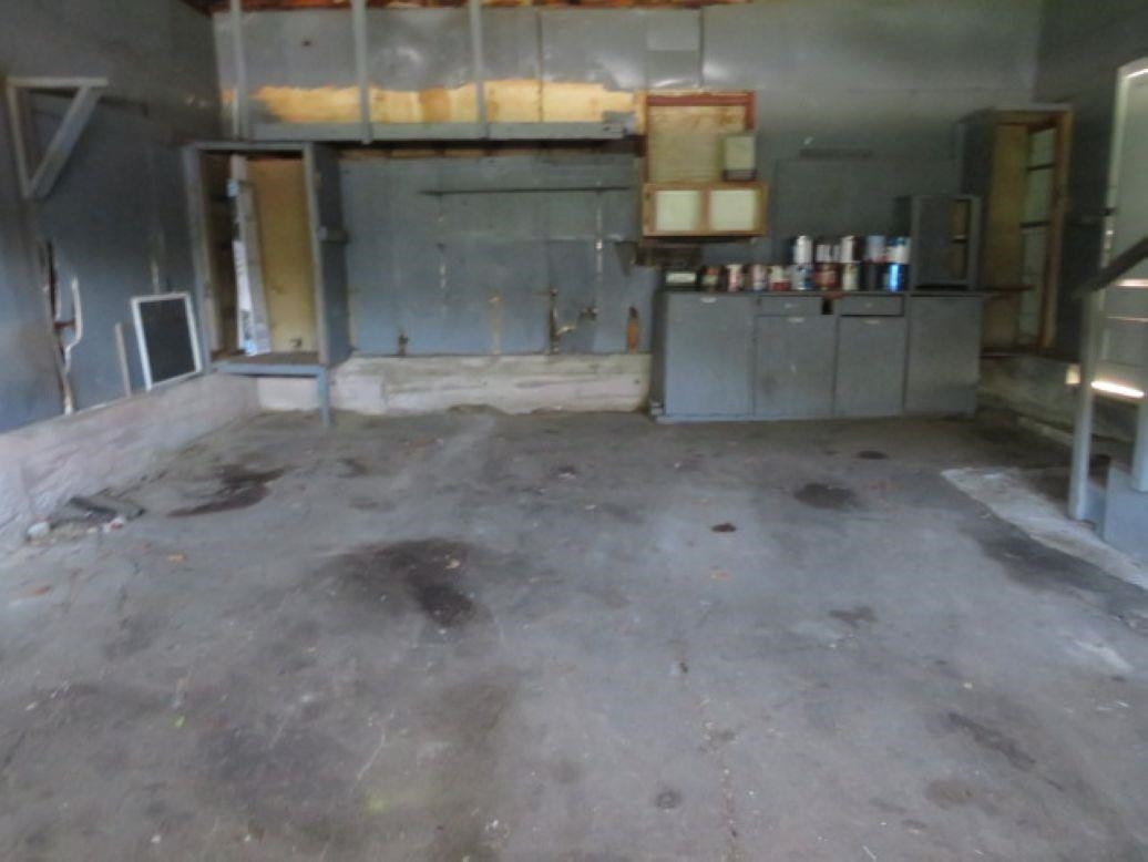 main property photo 11