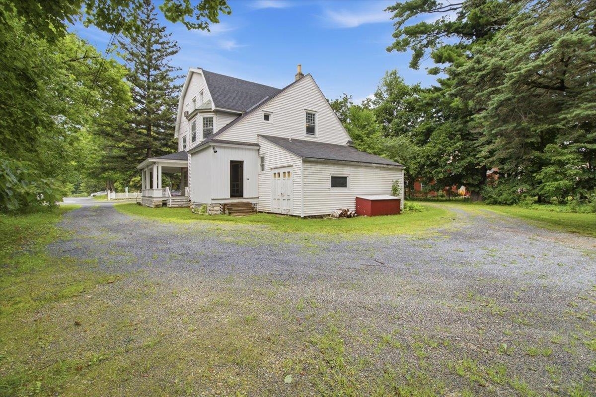 main property photo 5