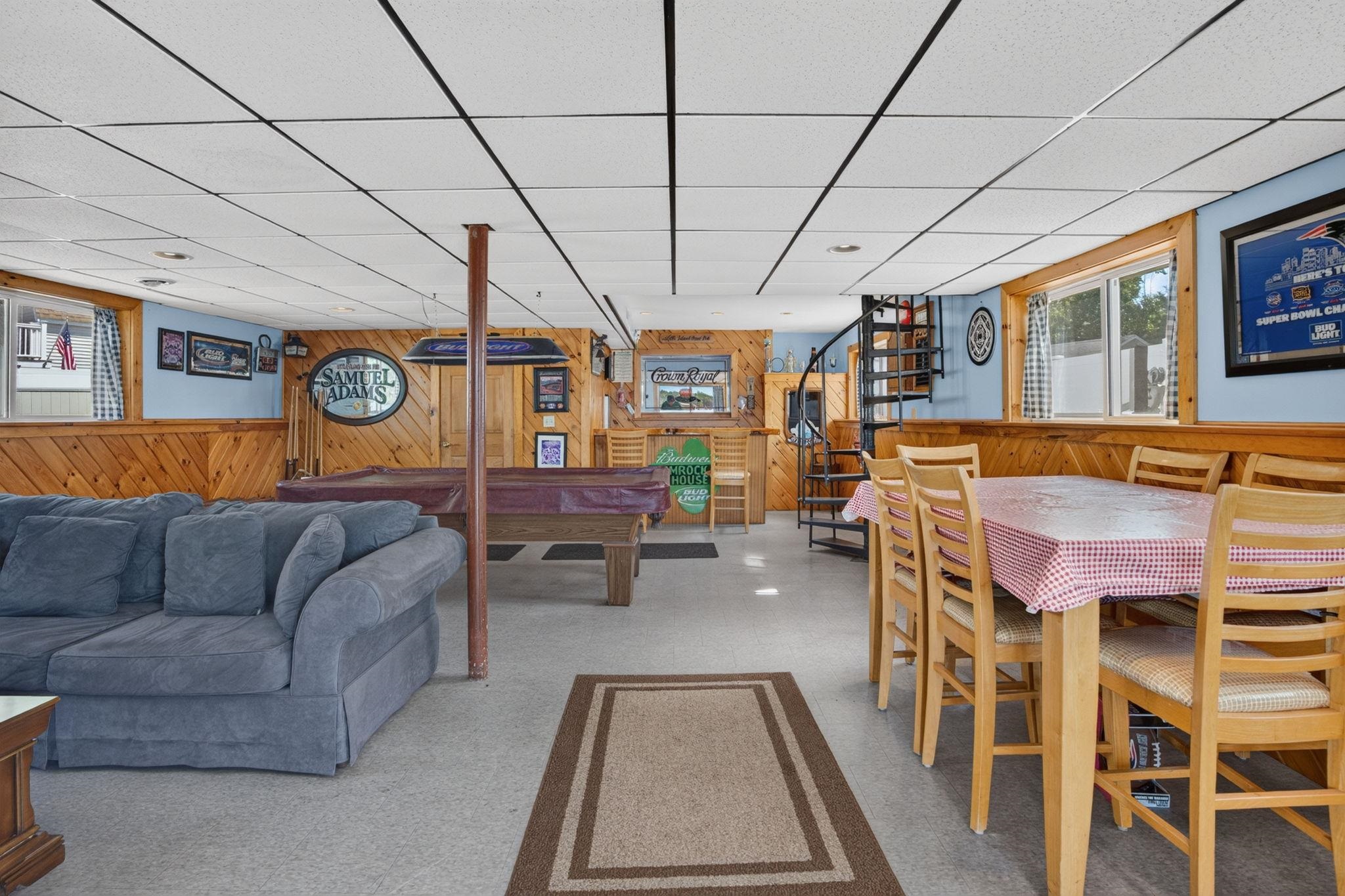 main property photo 30