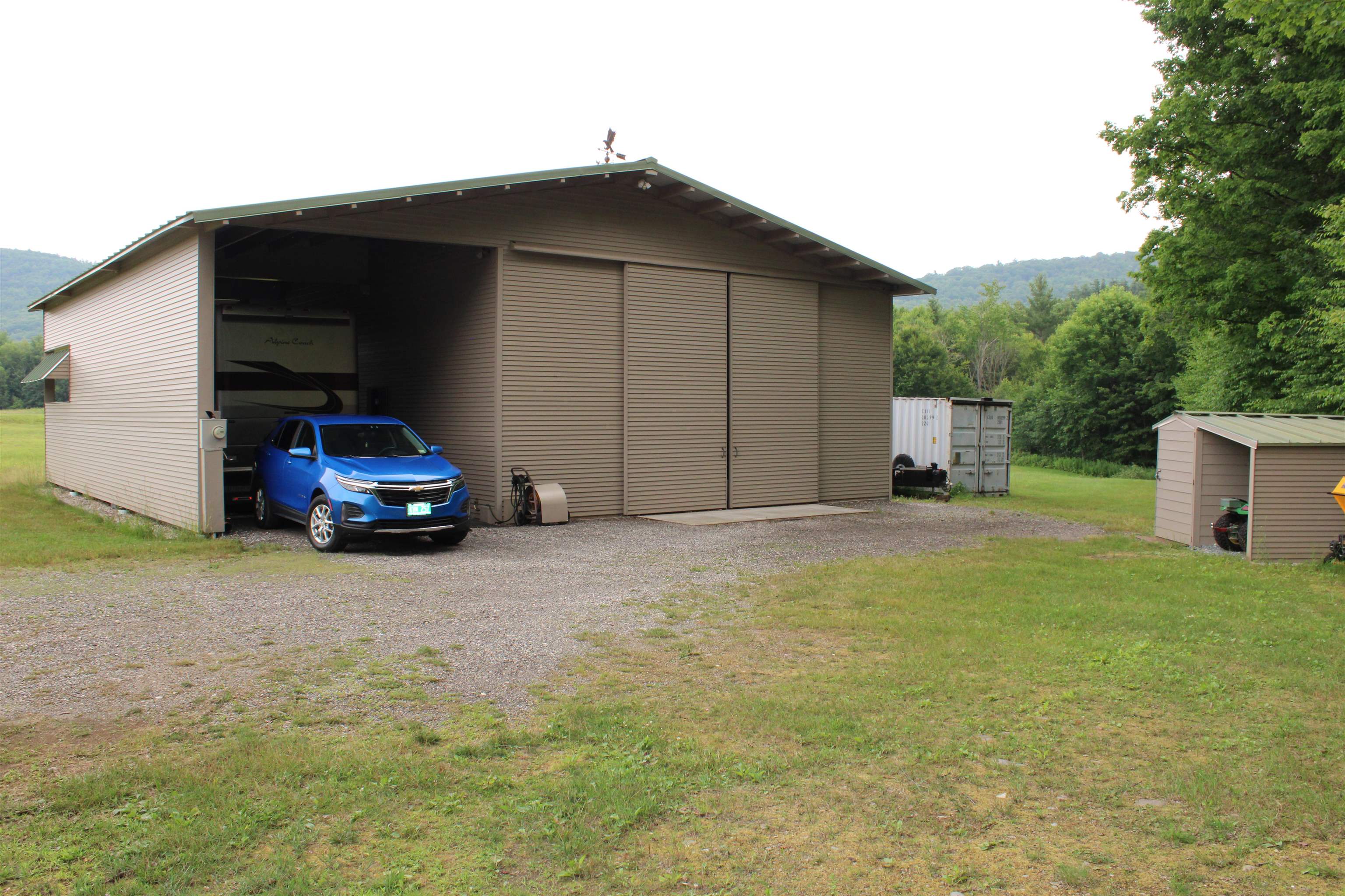 main property photo 6