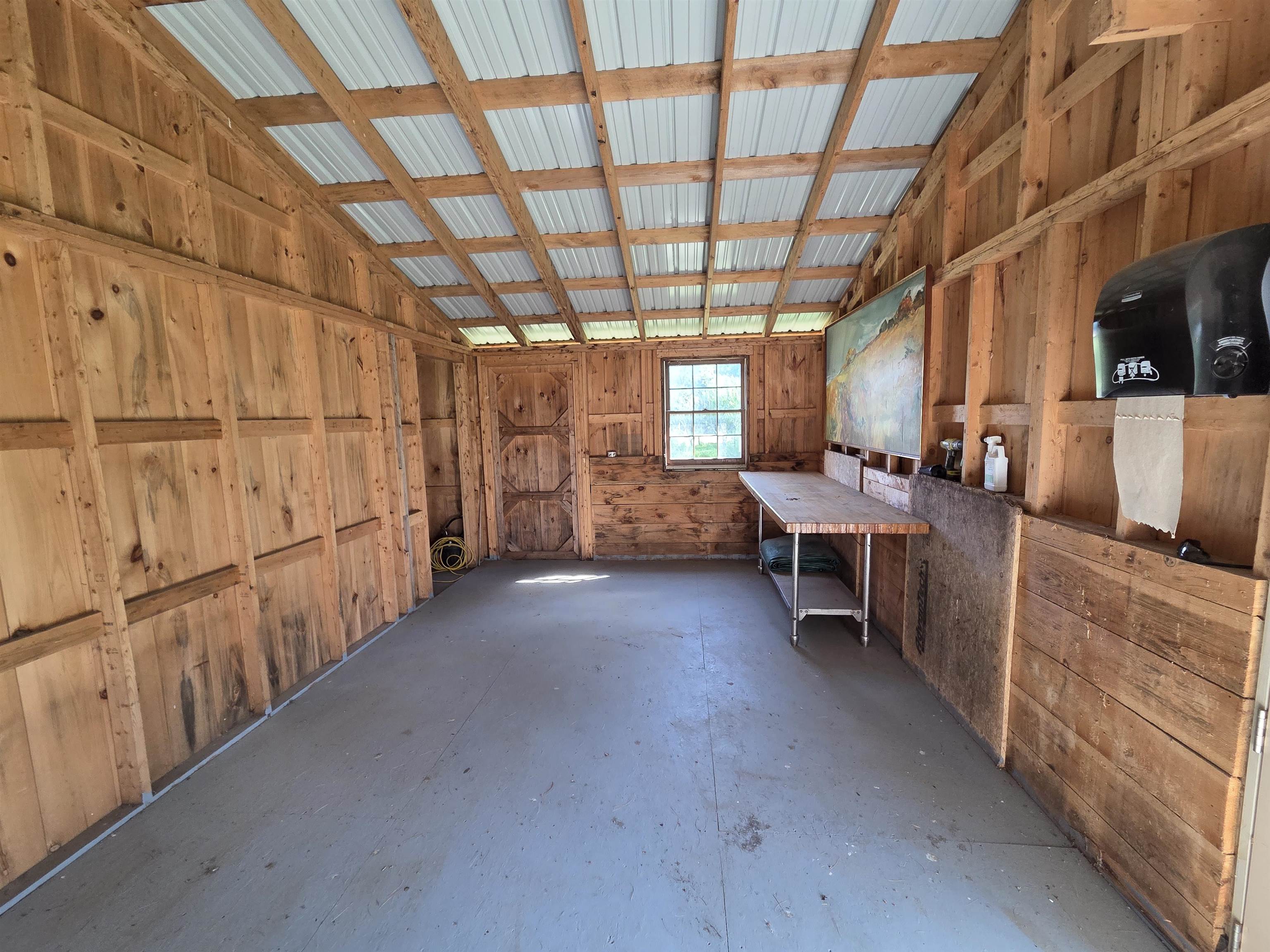 main property photo 50