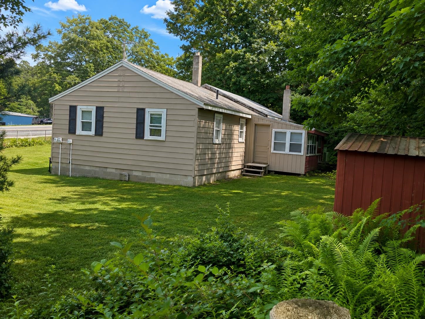 main property photo 3