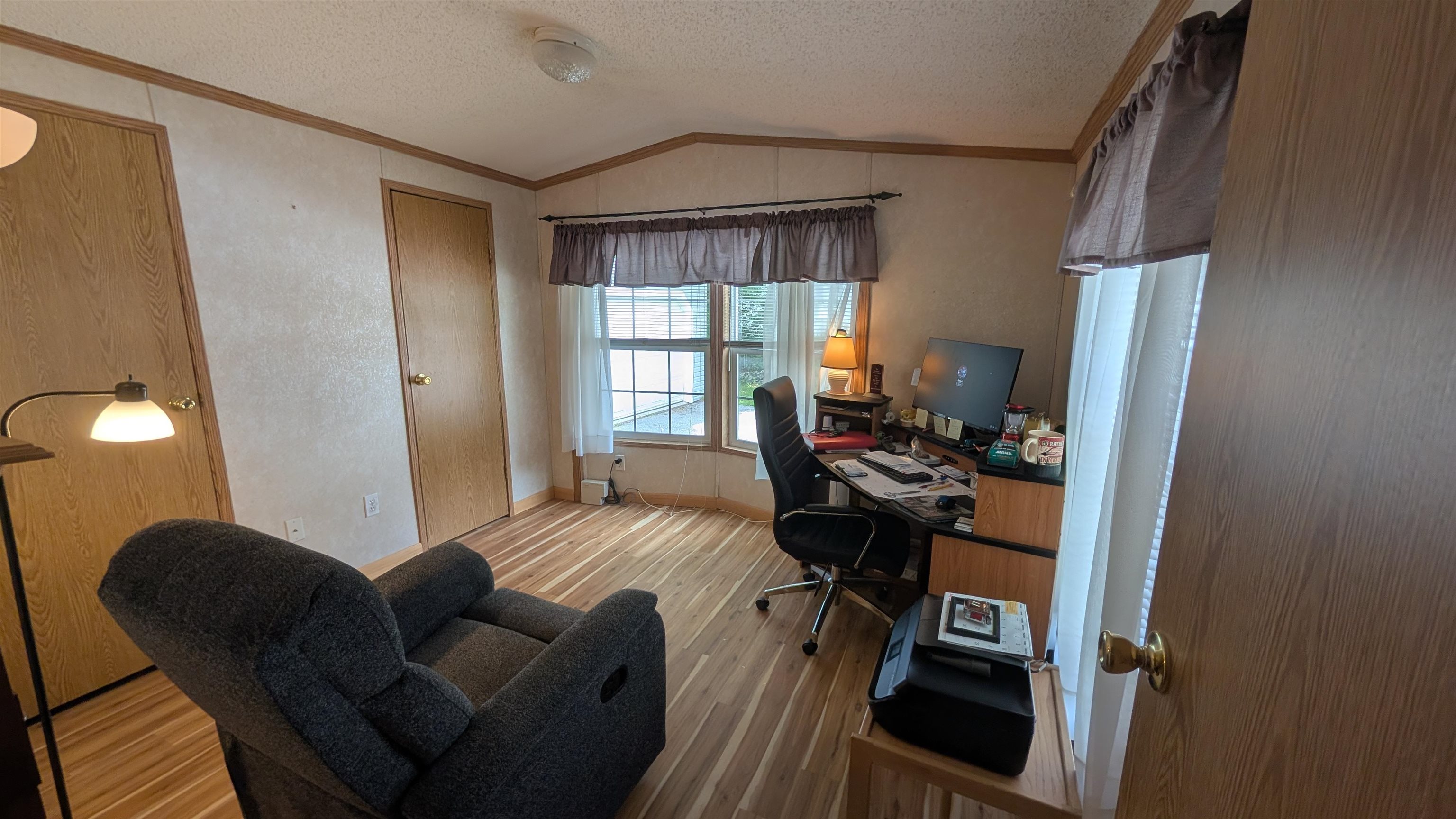 main property photo 19